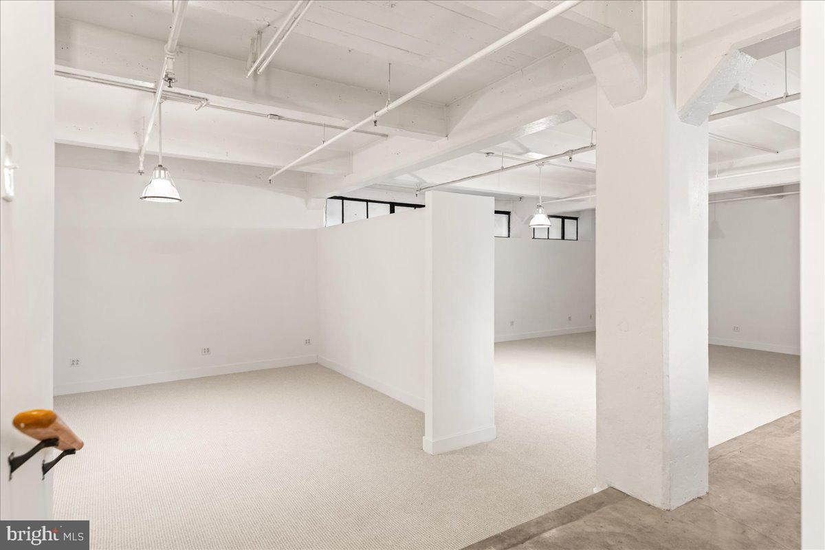 OLD CITY - Commercial Sale