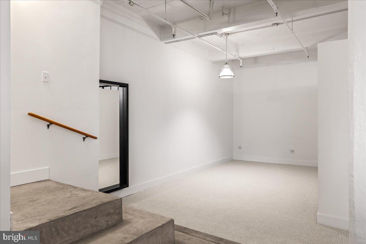 OLD CITY - Commercial Sale