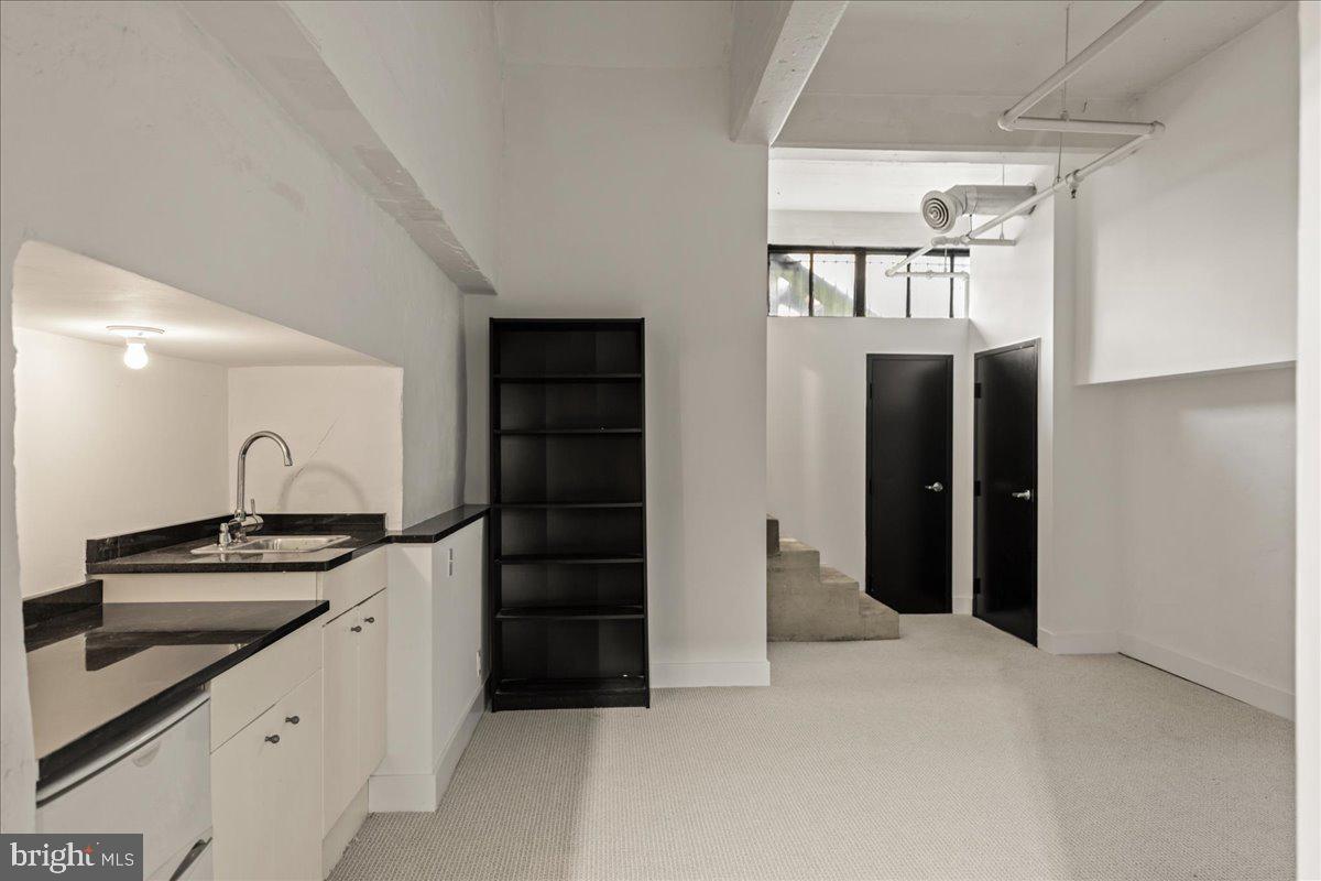 OLD CITY - Commercial Sale