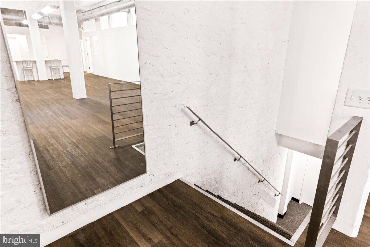 OLD CITY - Commercial Sale