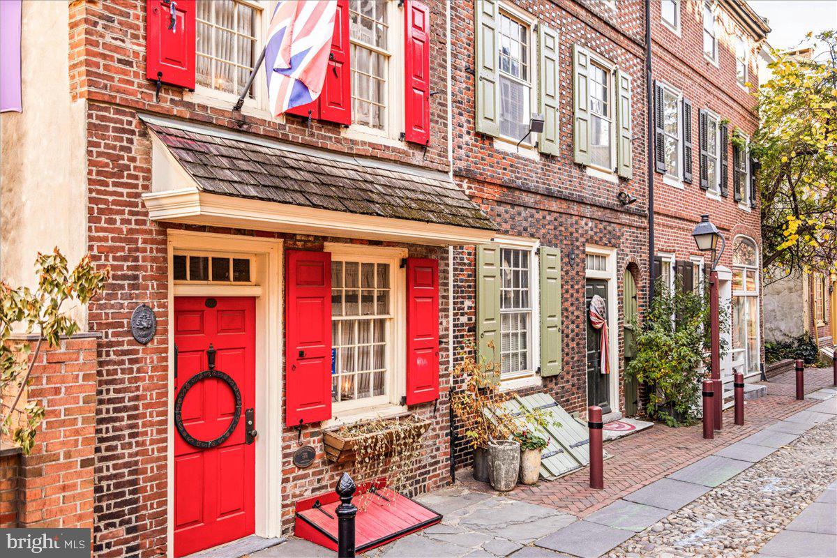 OLD CITY - Commercial Sale