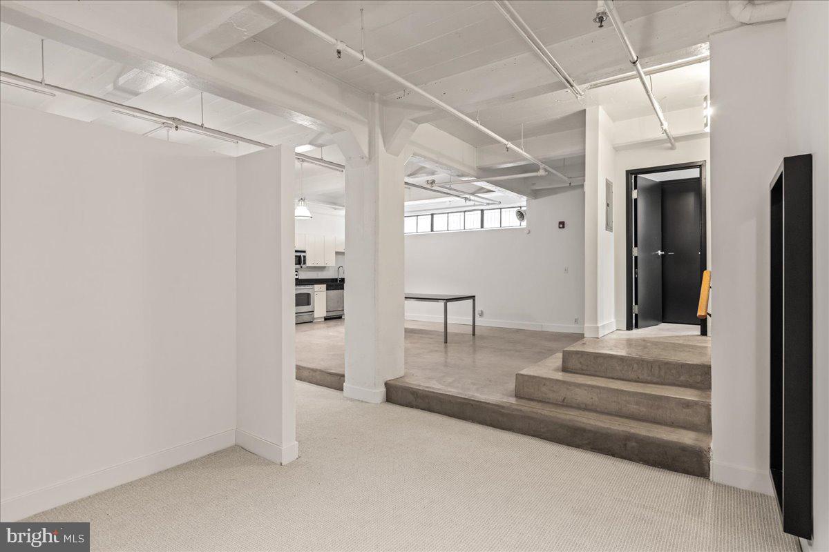 OLD CITY - Commercial Sale