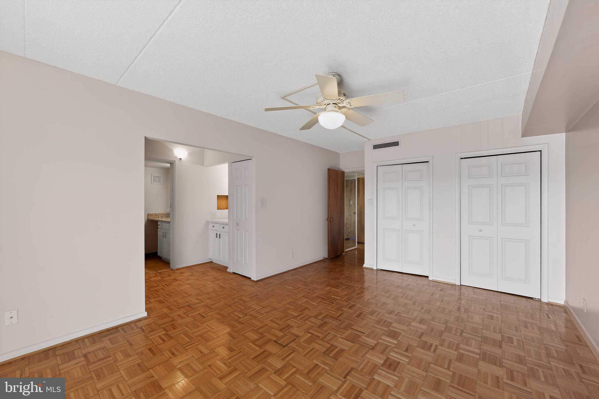 VALLEY FORGE TOWER - Residential