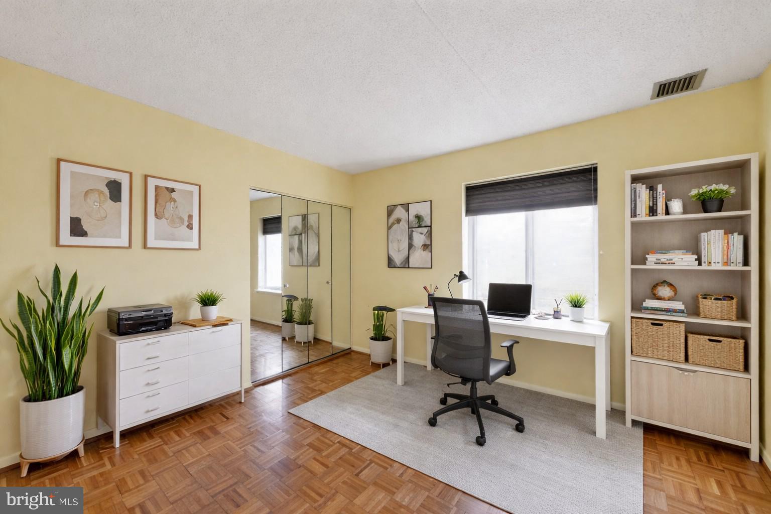 VALLEY FORGE TOWER - Residential