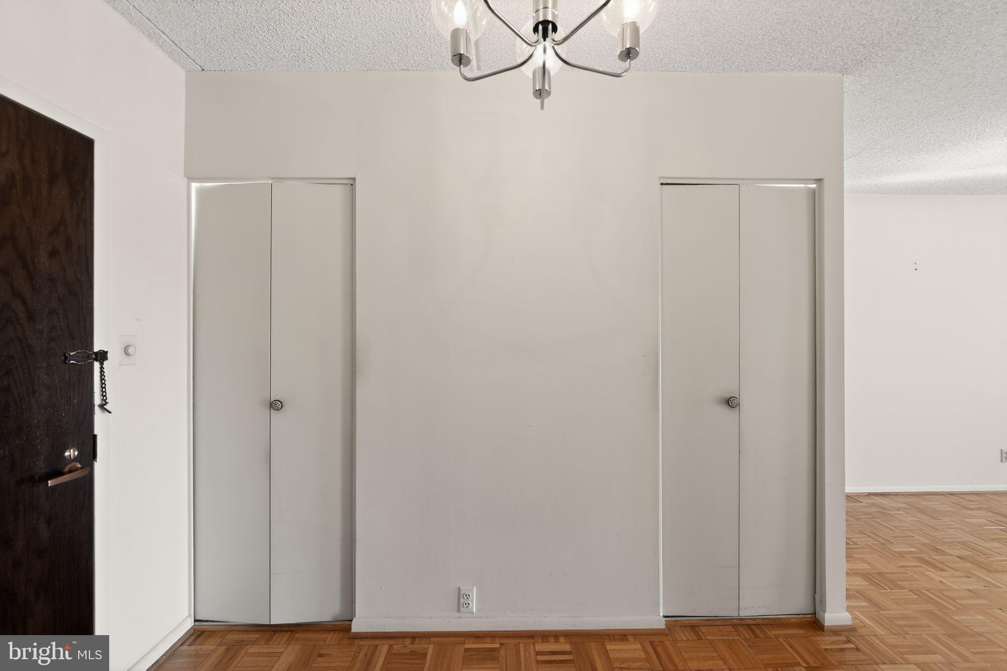 VALLEY FORGE TOWER - Residential