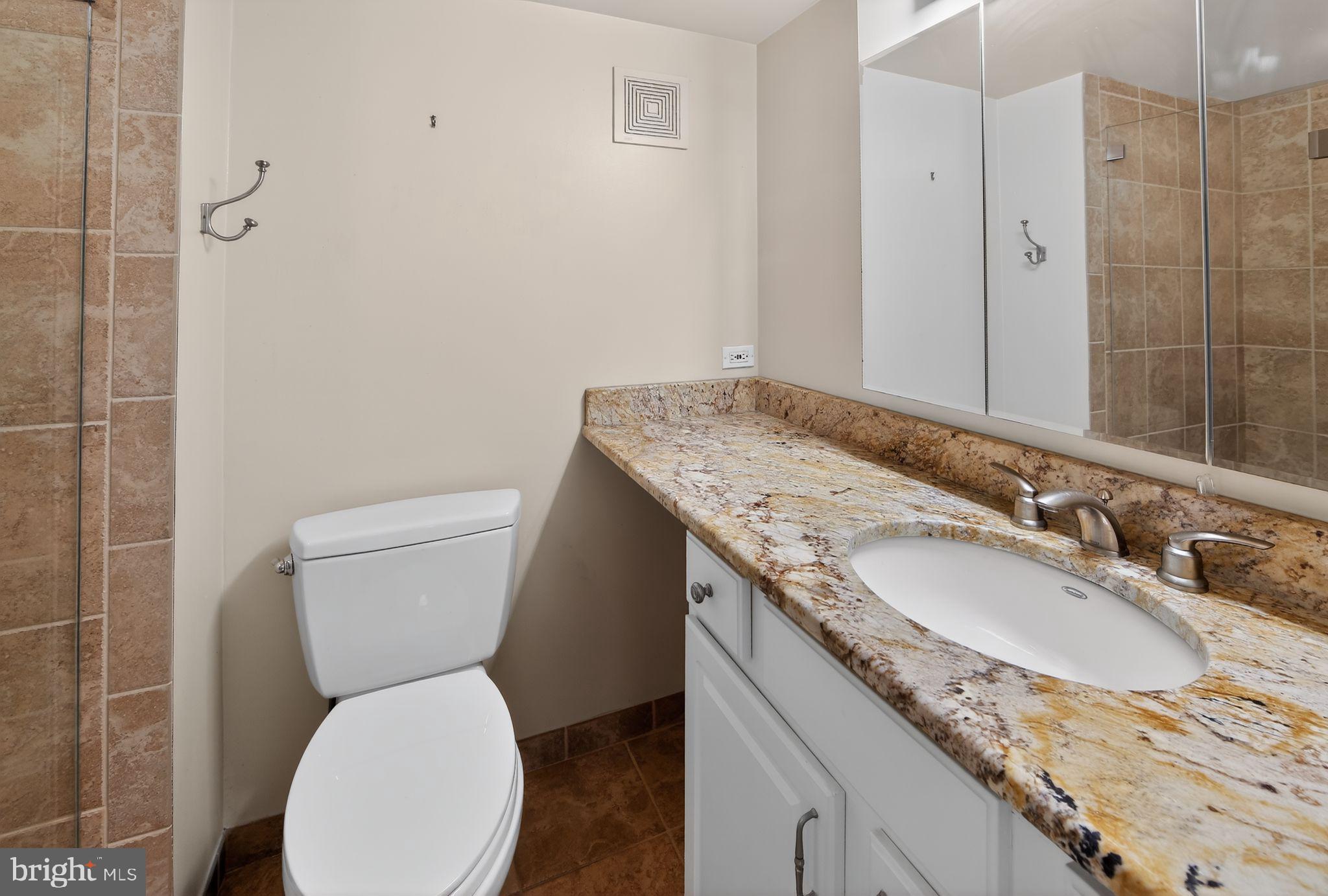 VALLEY FORGE TOWER - Residential