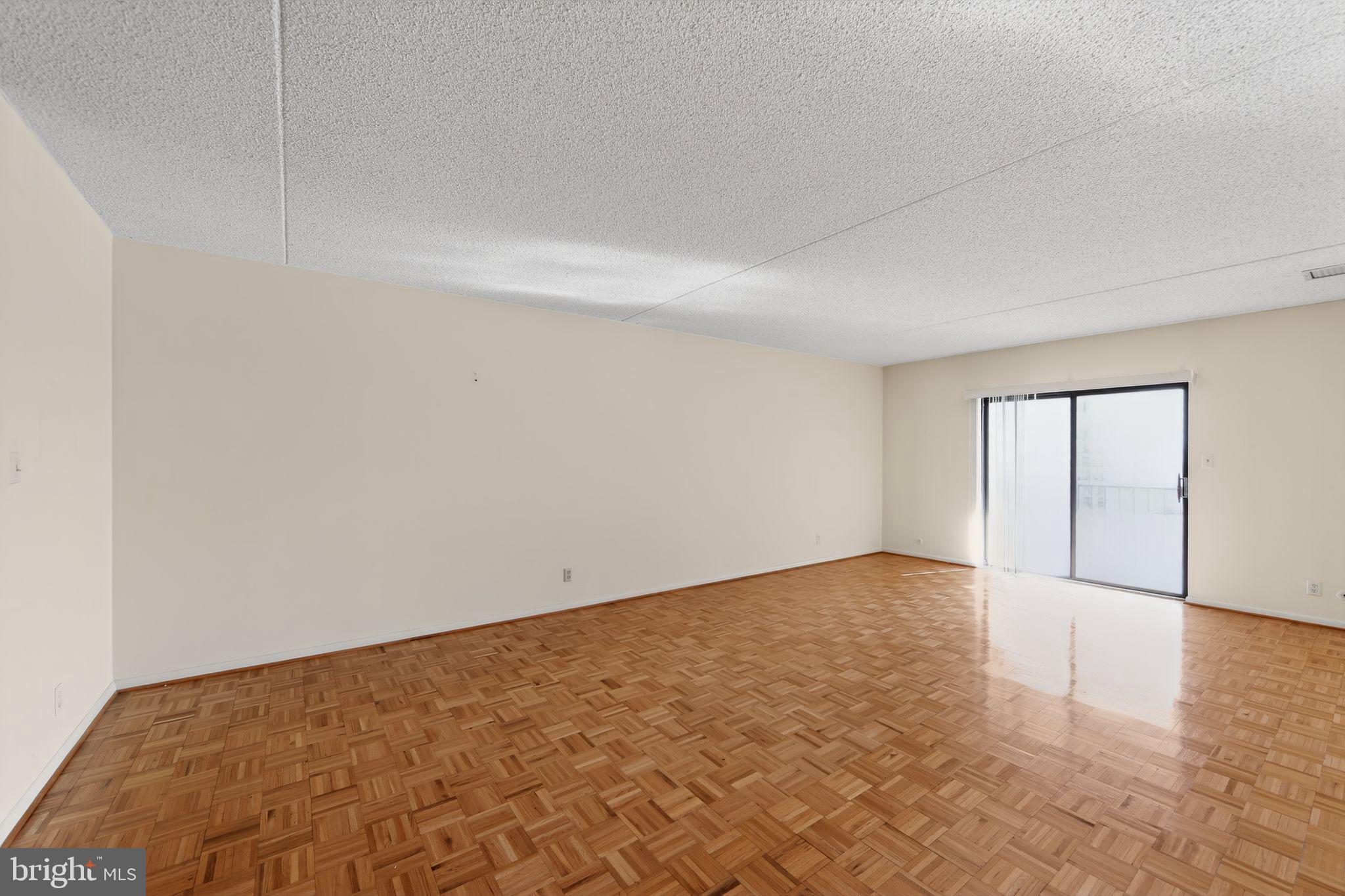 VALLEY FORGE TOWER - Residential