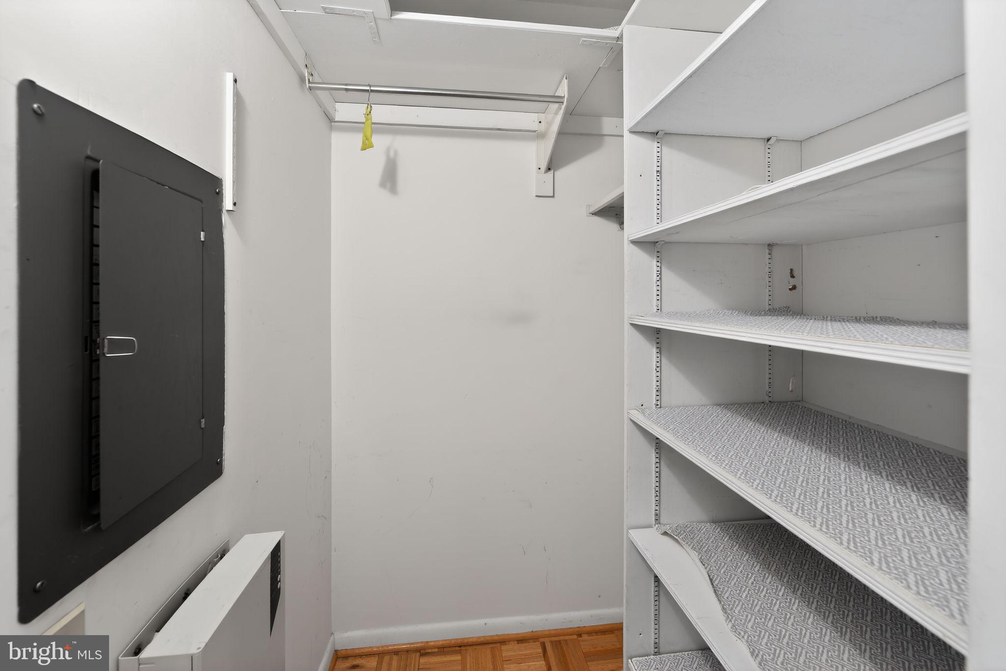 VALLEY FORGE TOWER - Residential