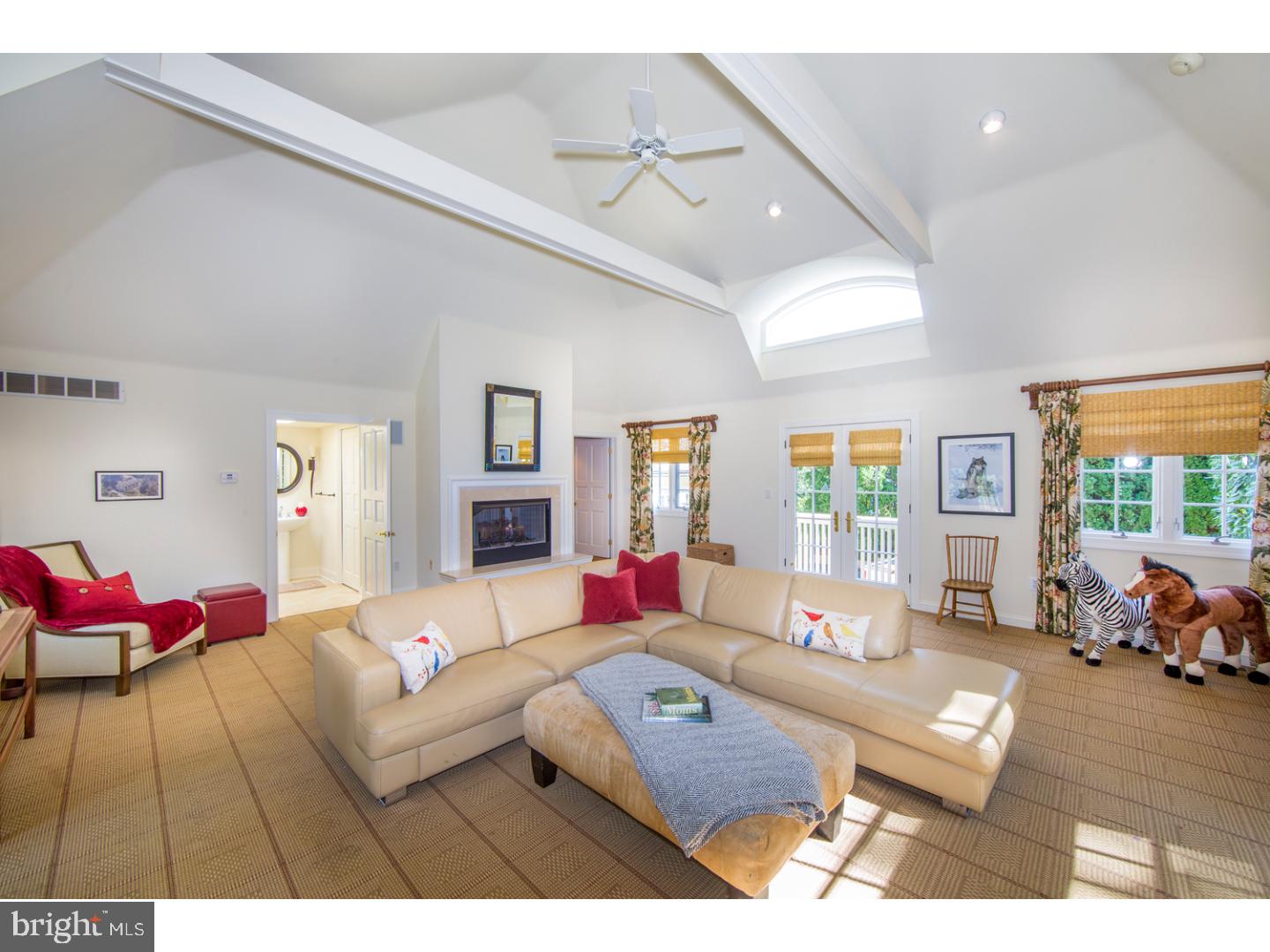 GLADWYNE - Residential