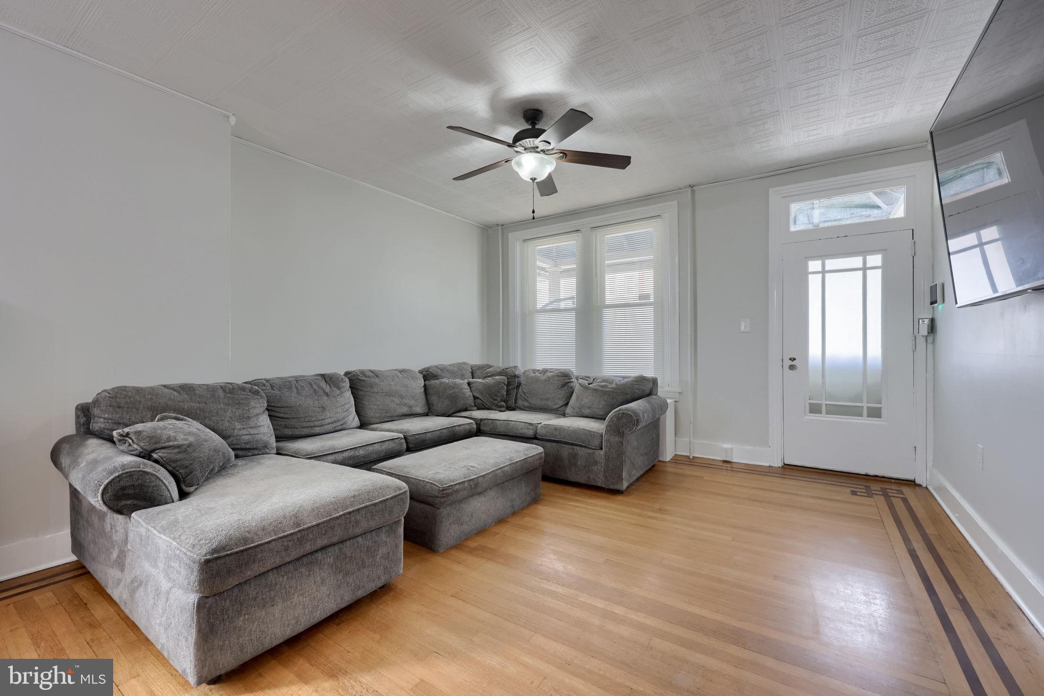 257 S 8TH STREET 259