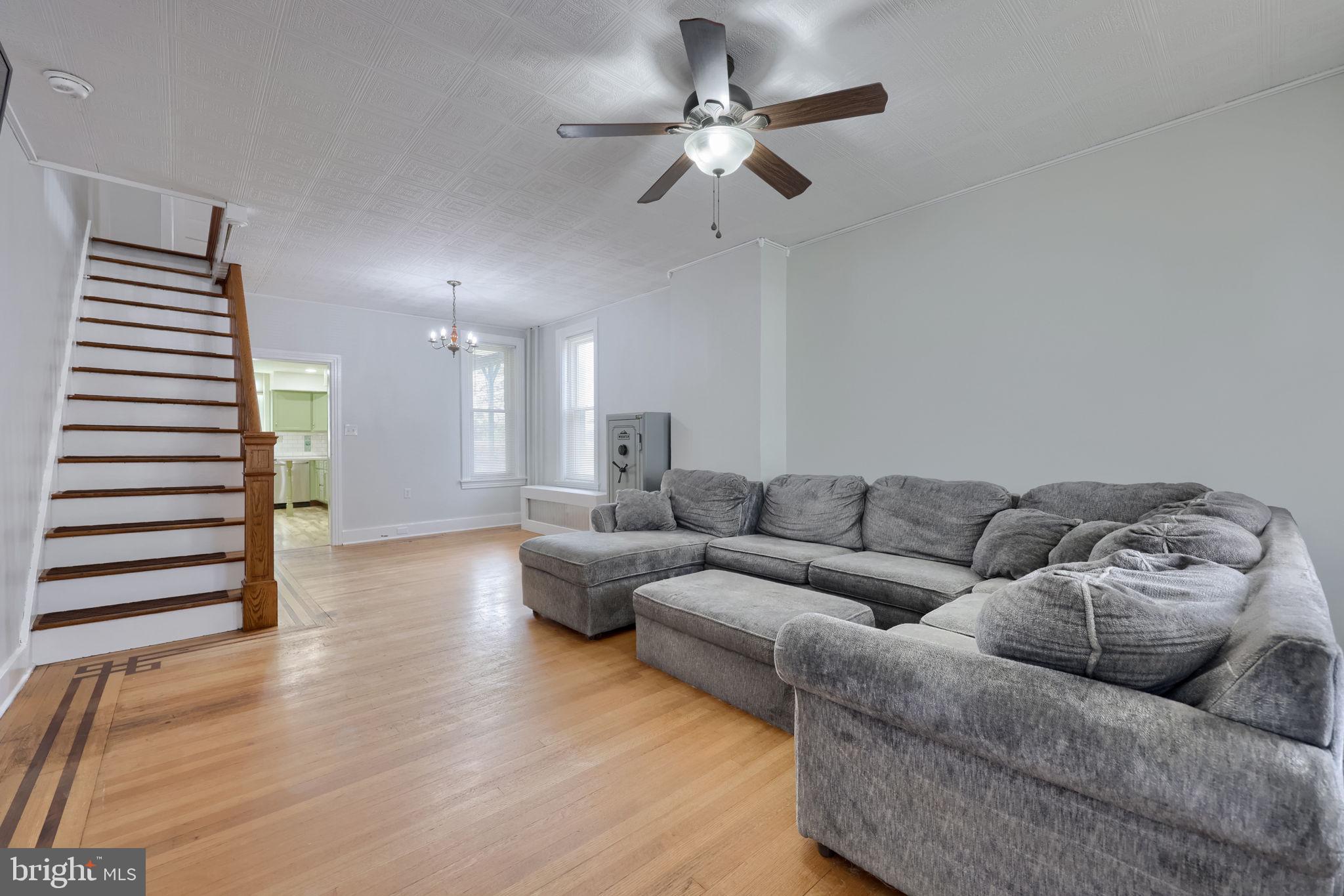 257 S 8TH STREET 259