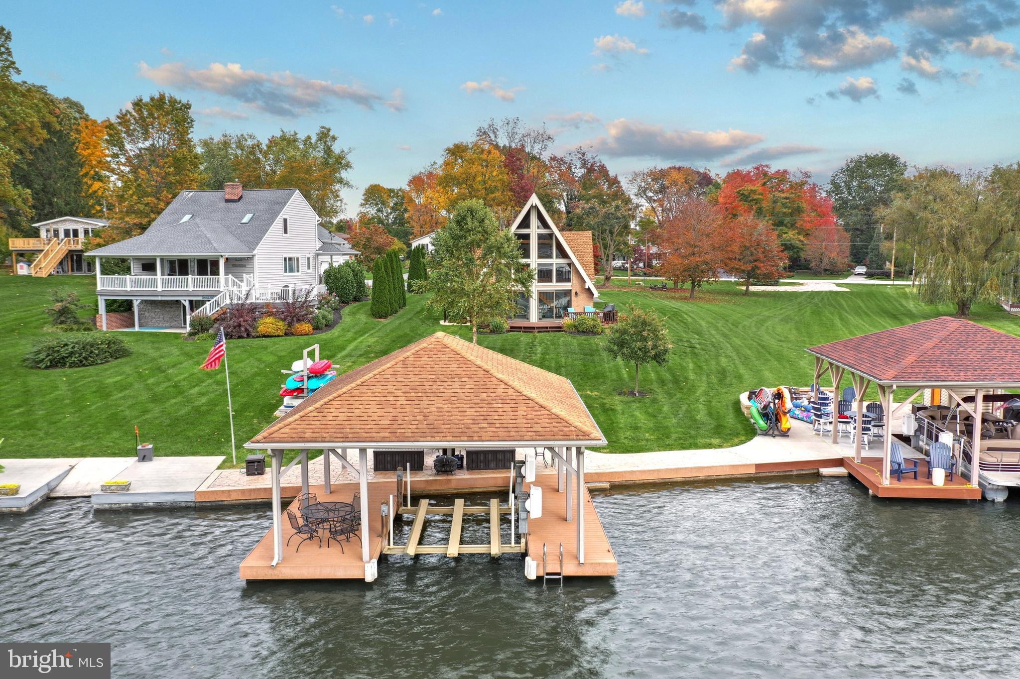 LAKE MEADE - Residential