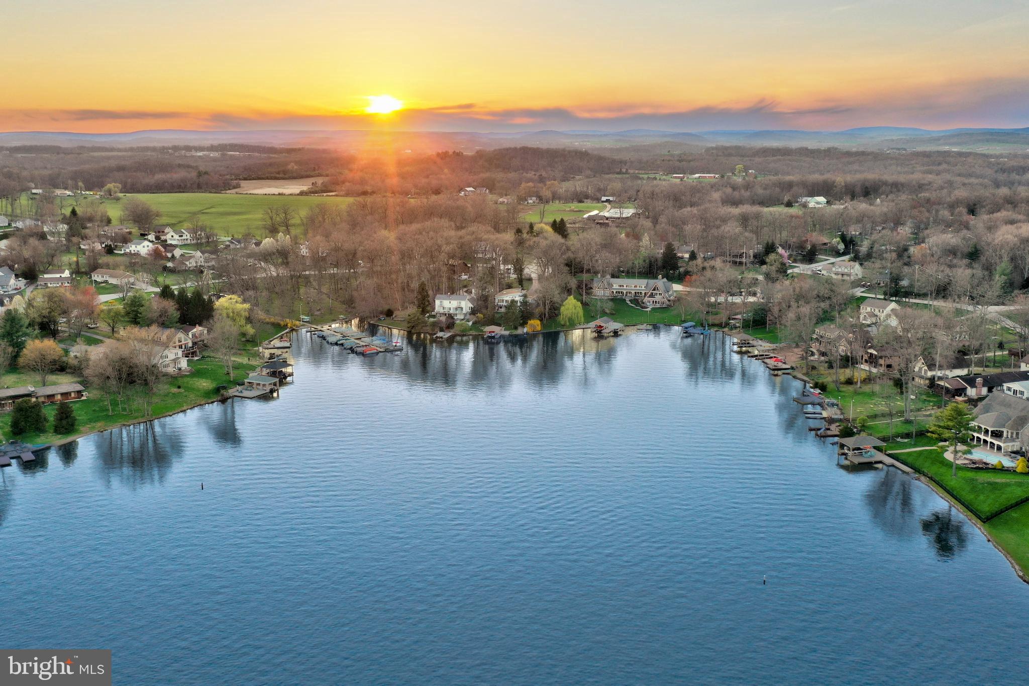 LAKE MEADE - Residential