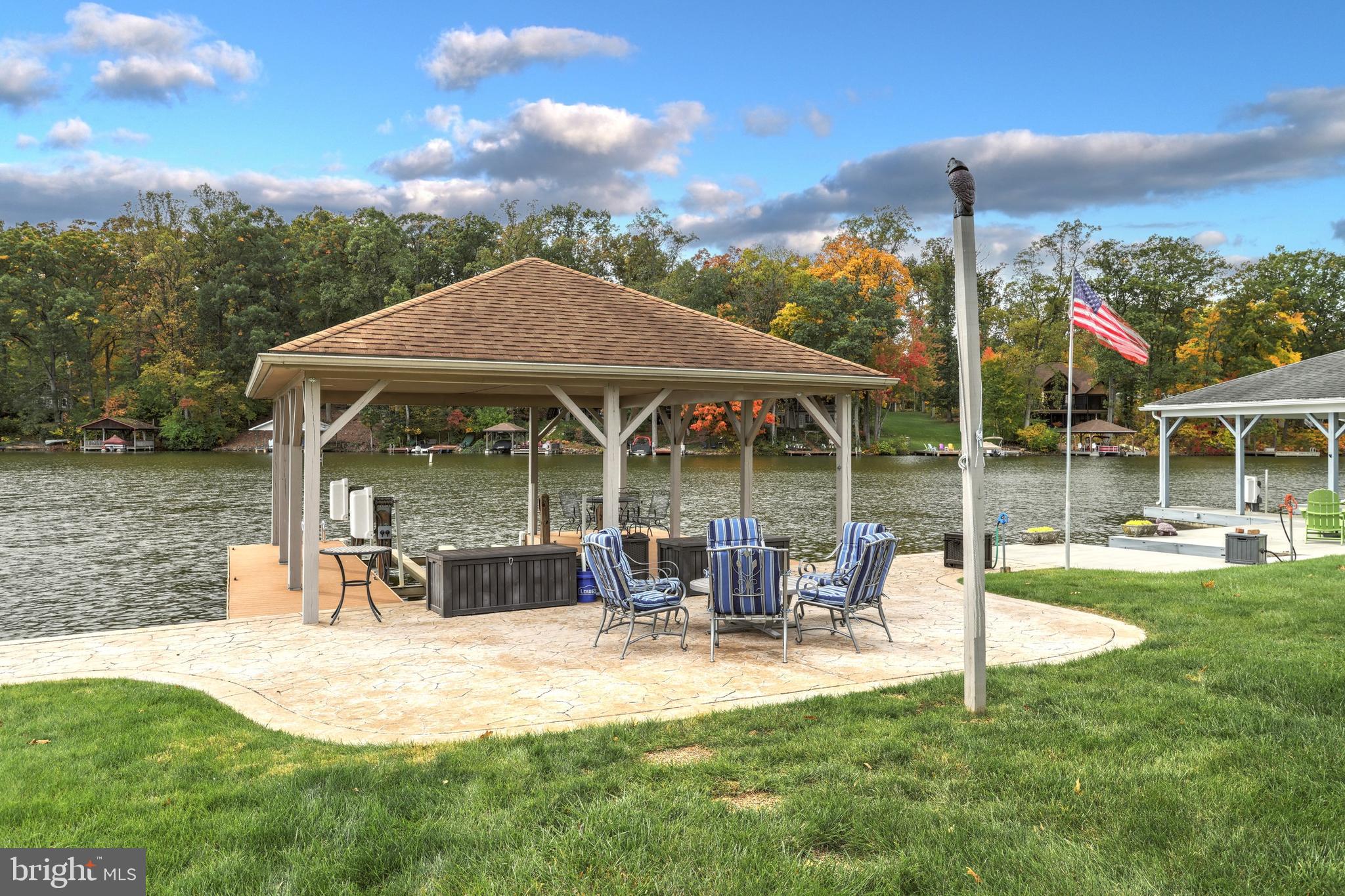 LAKE MEADE - Residential