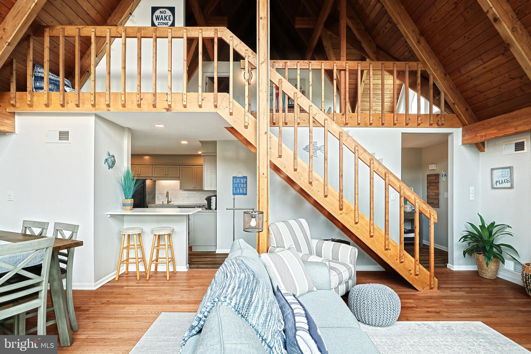 LAKE MEADE - Residential