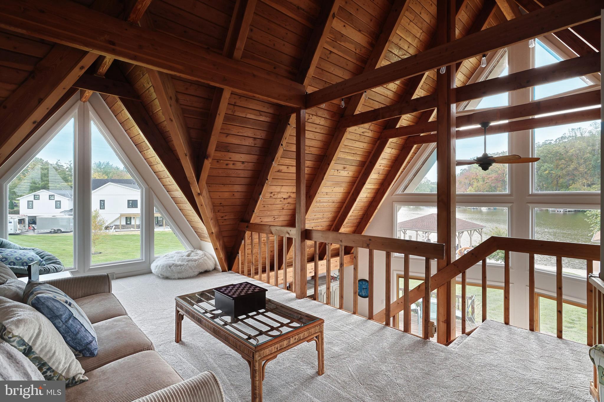 LAKE MEADE - Residential