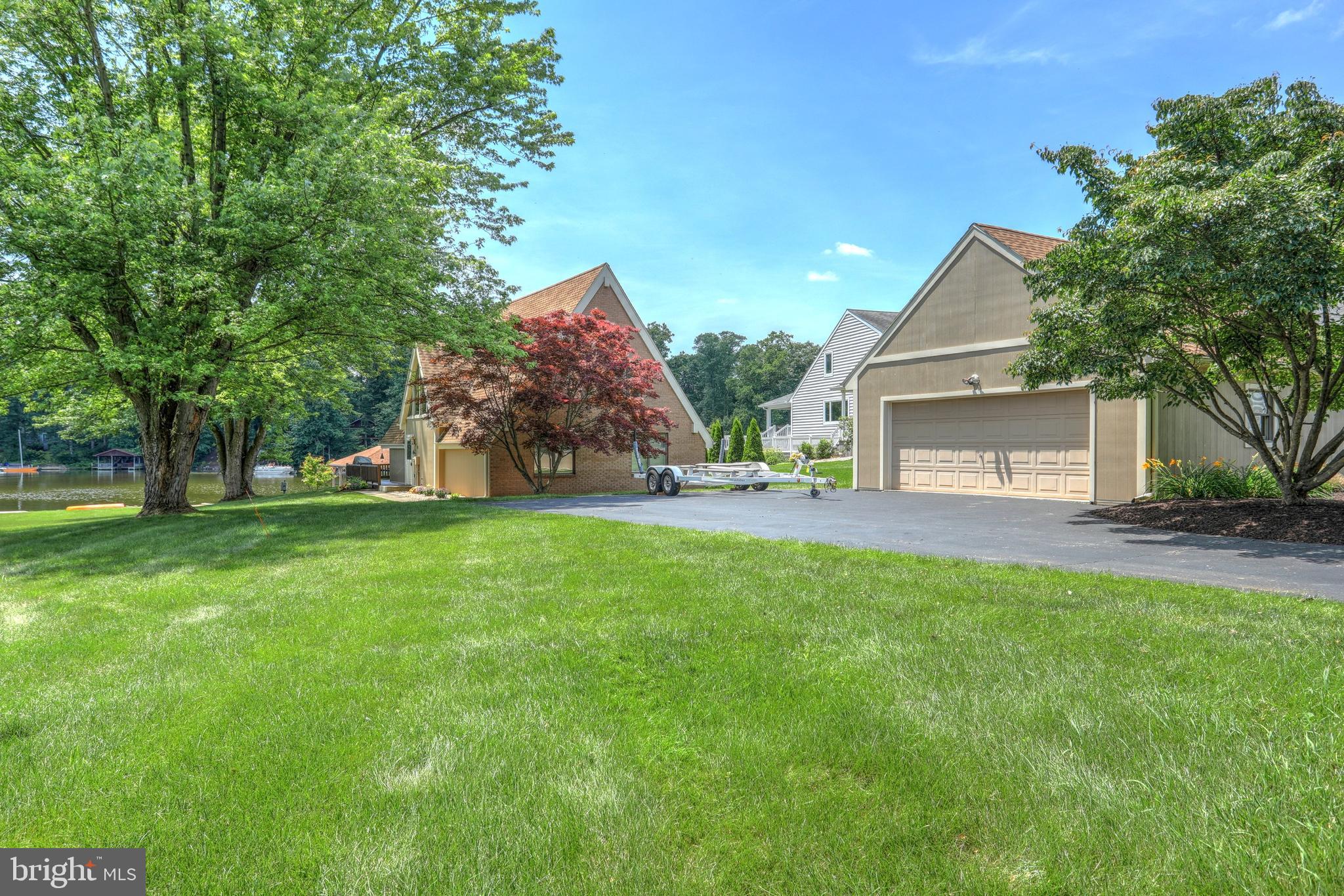 LAKE MEADE - Residential