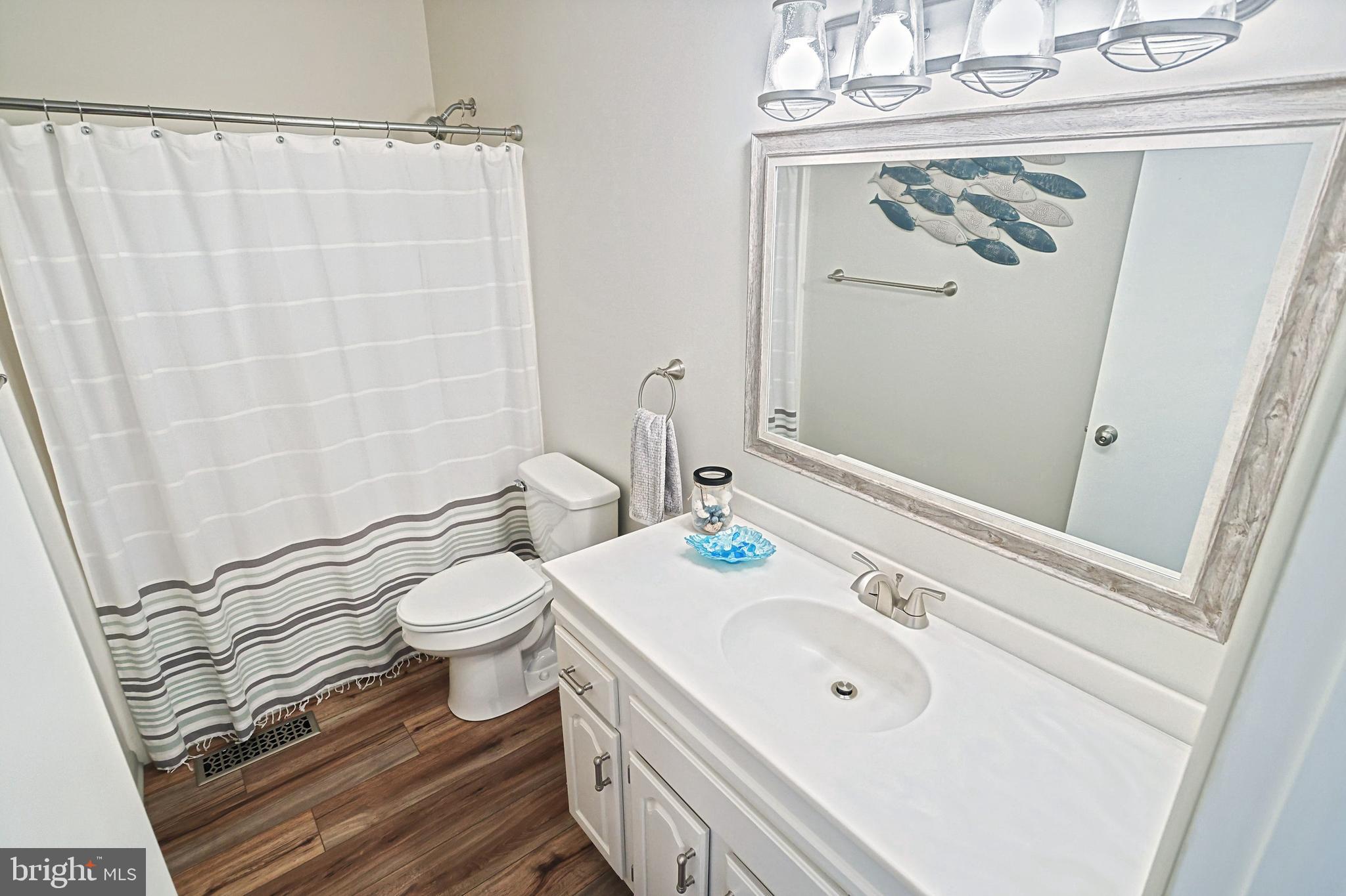 LAKE MEADE - Residential