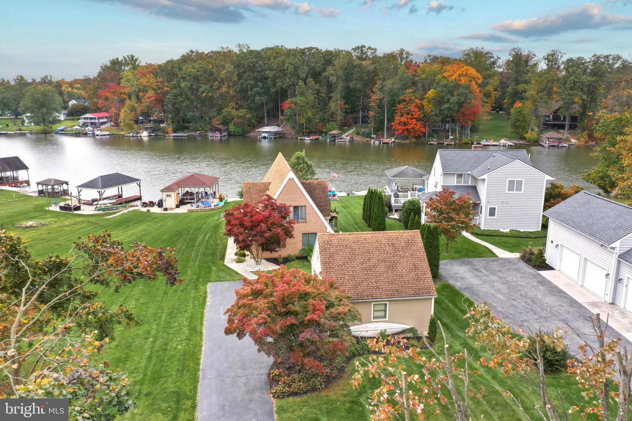 LAKE MEADE - Residential