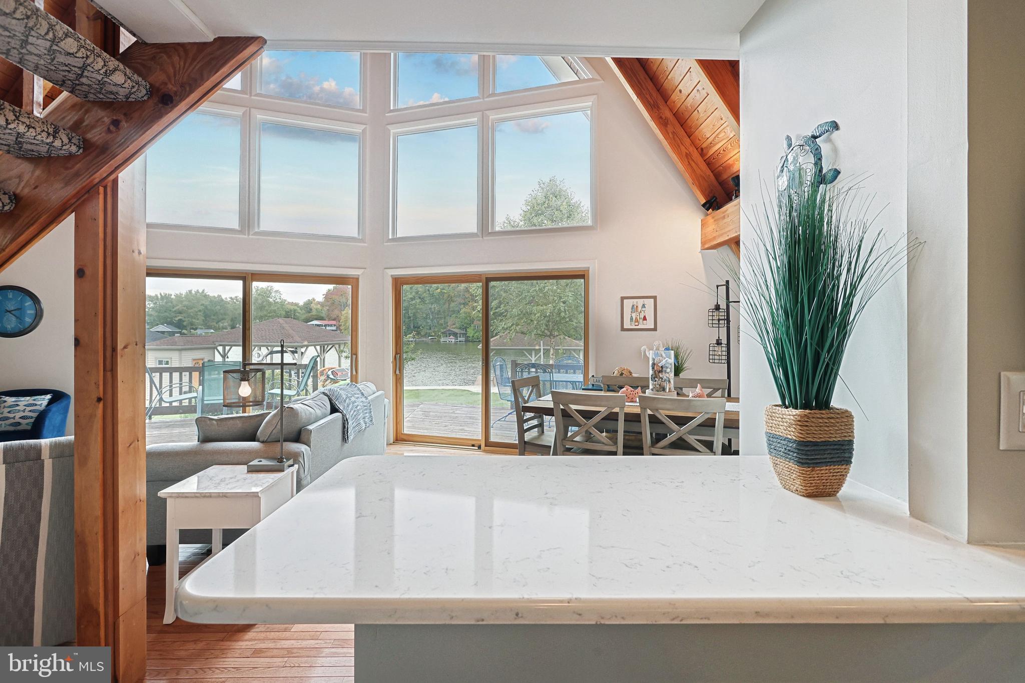 LAKE MEADE - Residential