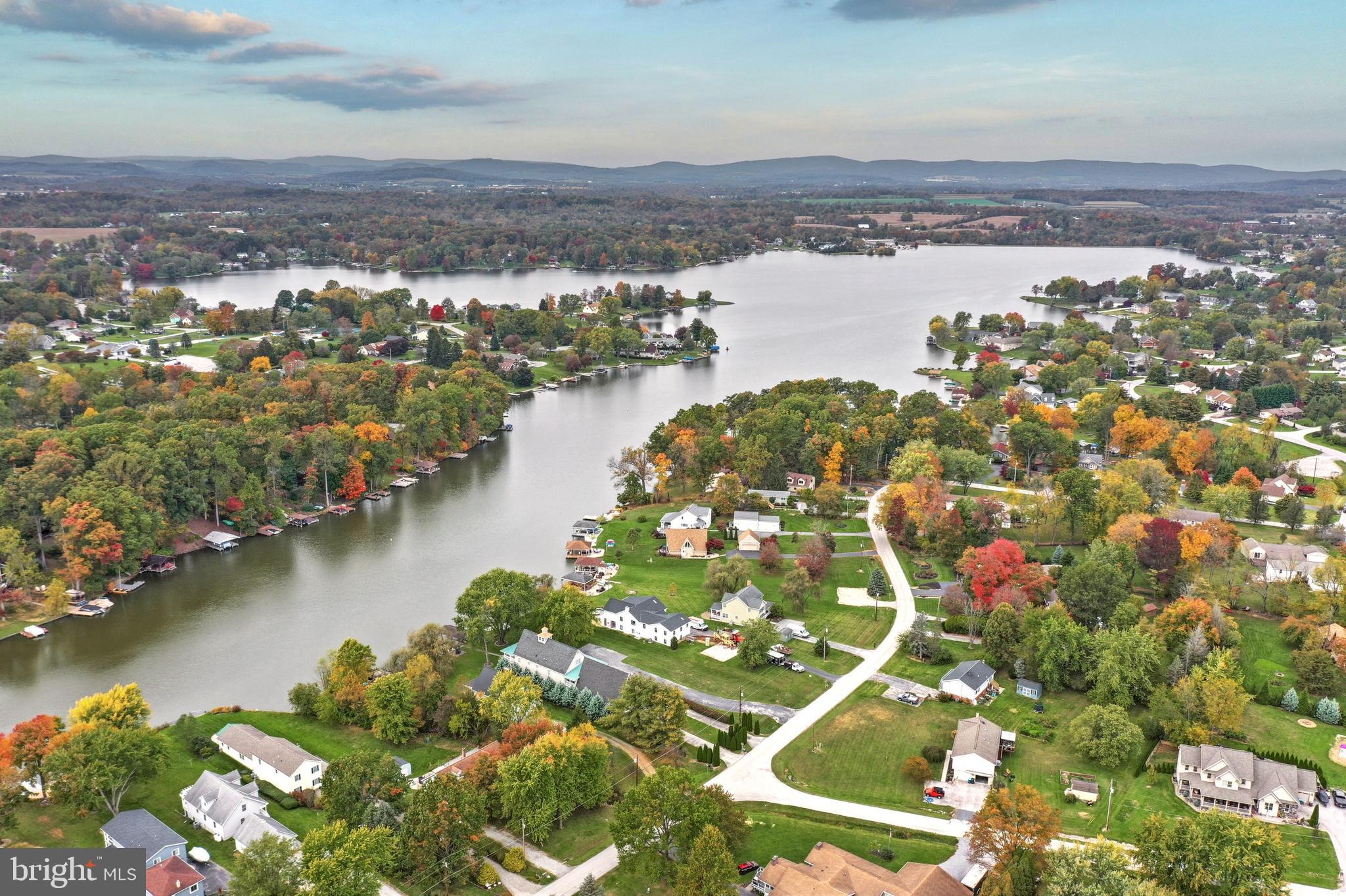 LAKE MEADE - Residential