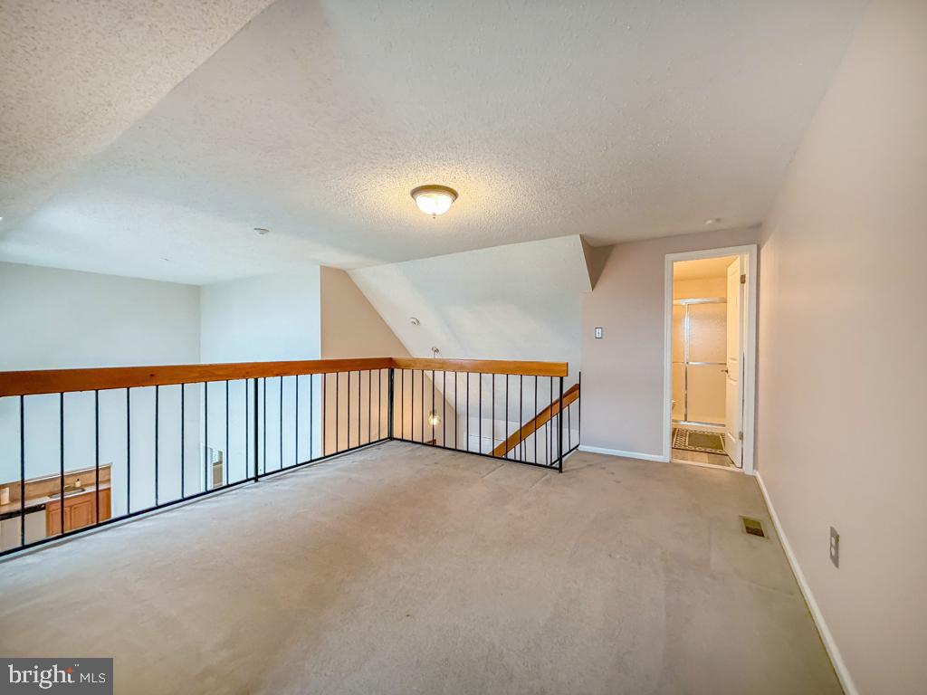 DELAIRE LANDING - Residential