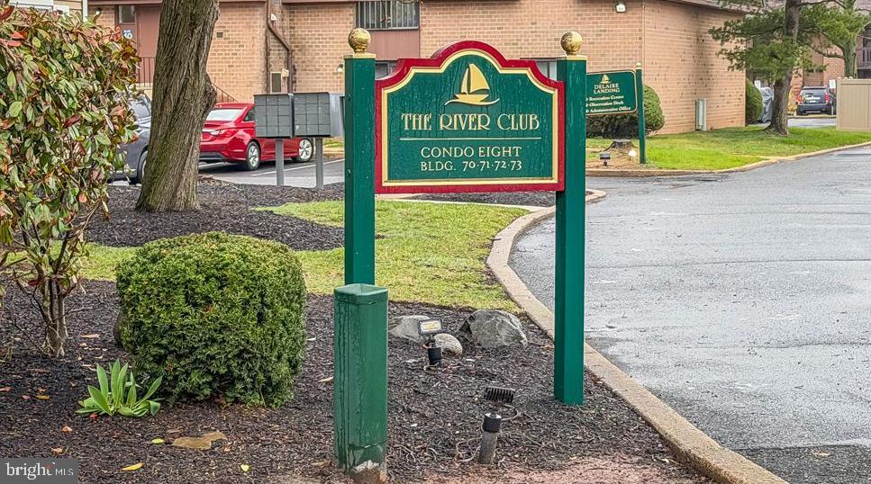 DELAIRE LANDING - Residential