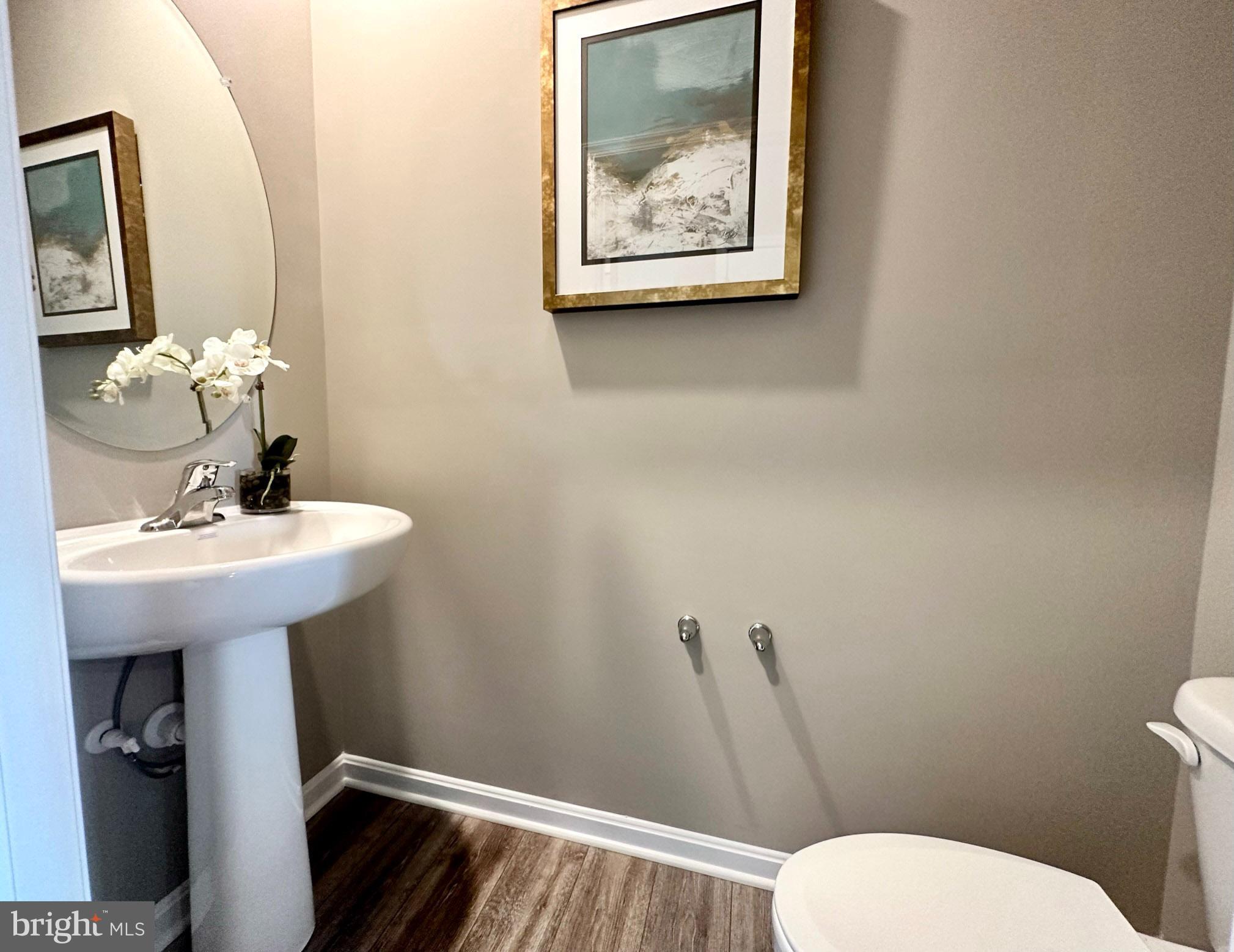 9242 GREENWAY TRAIL