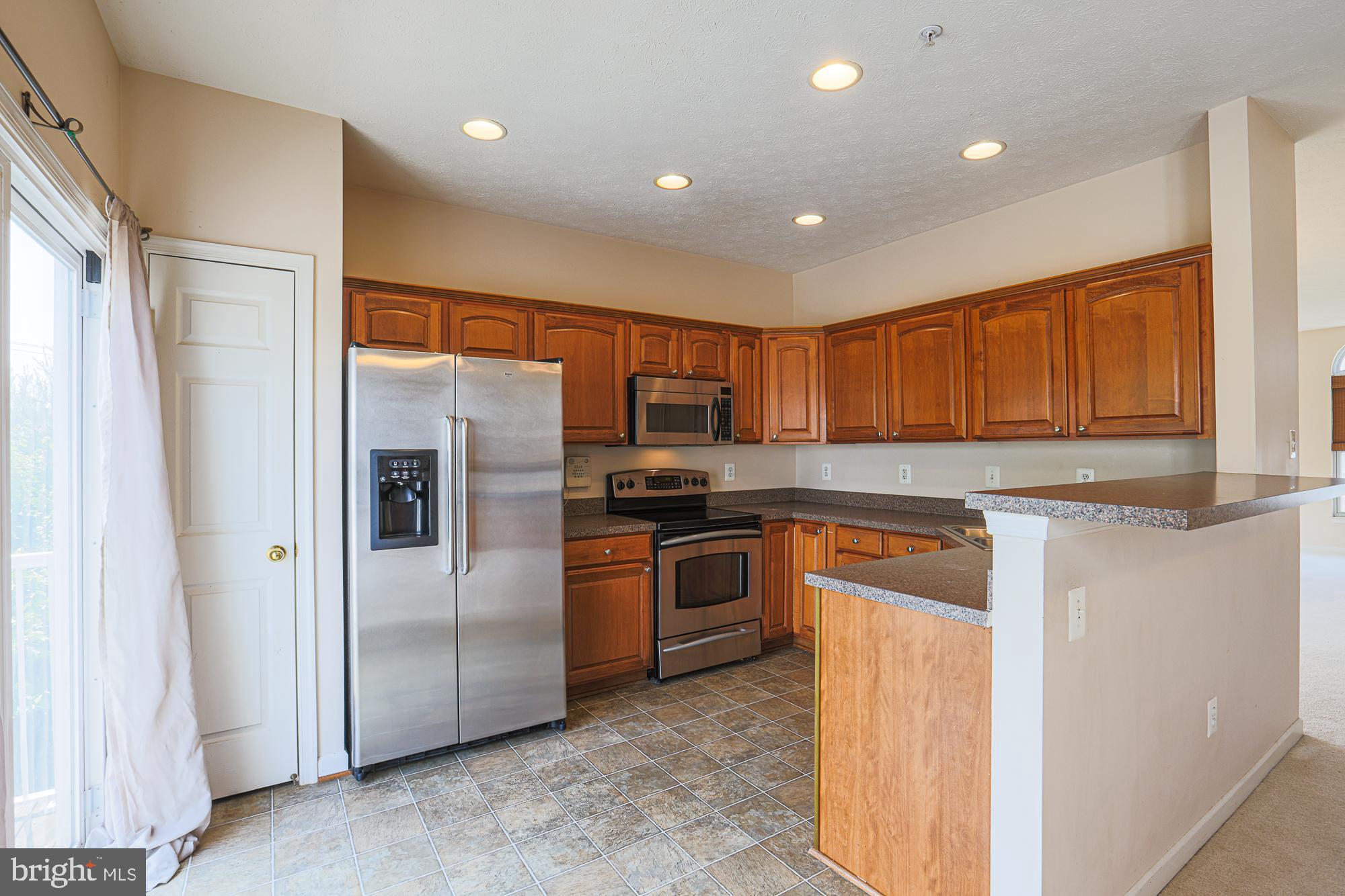 VILLAGE OF MILL RUN - Residential