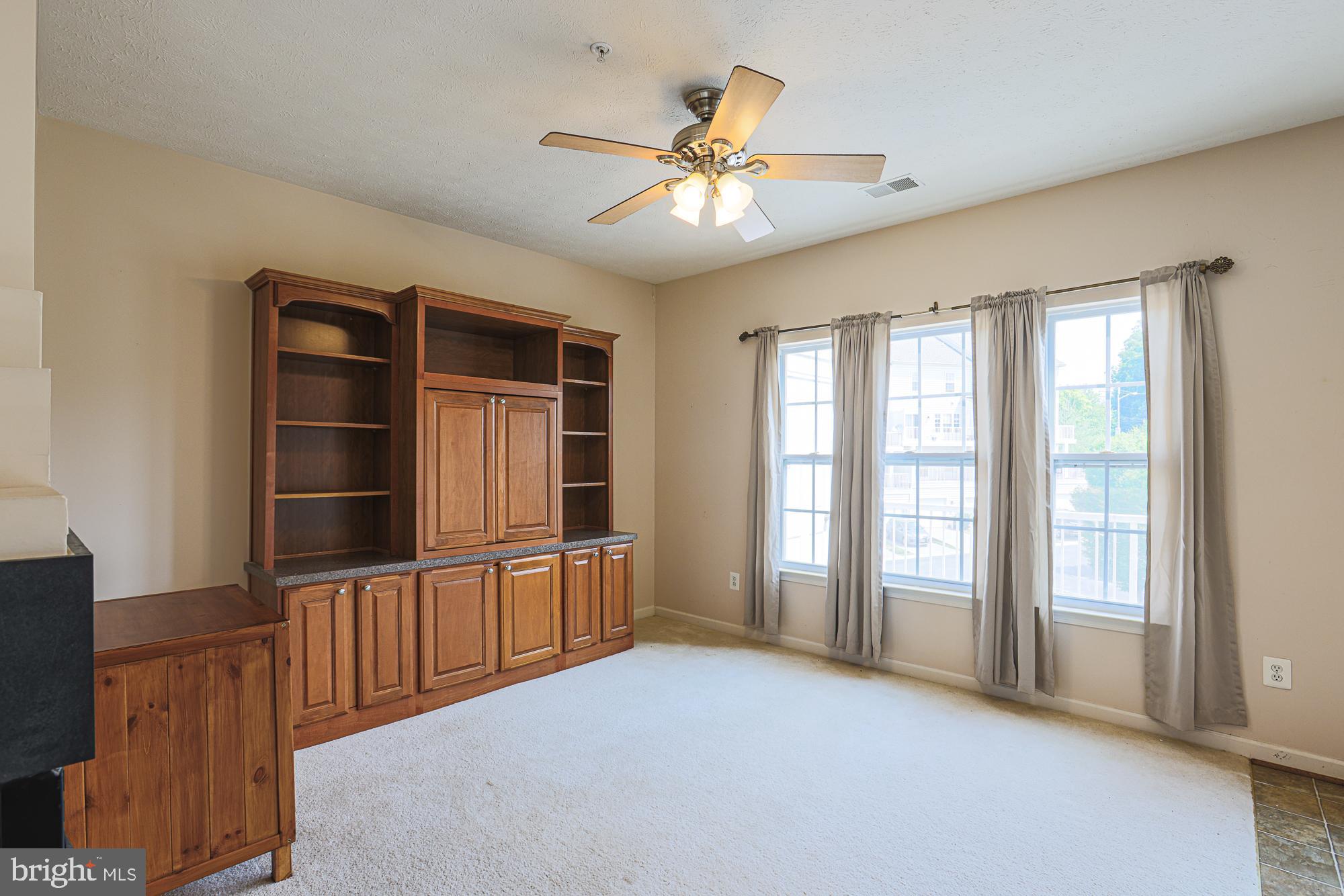 VILLAGE OF MILL RUN - Residential