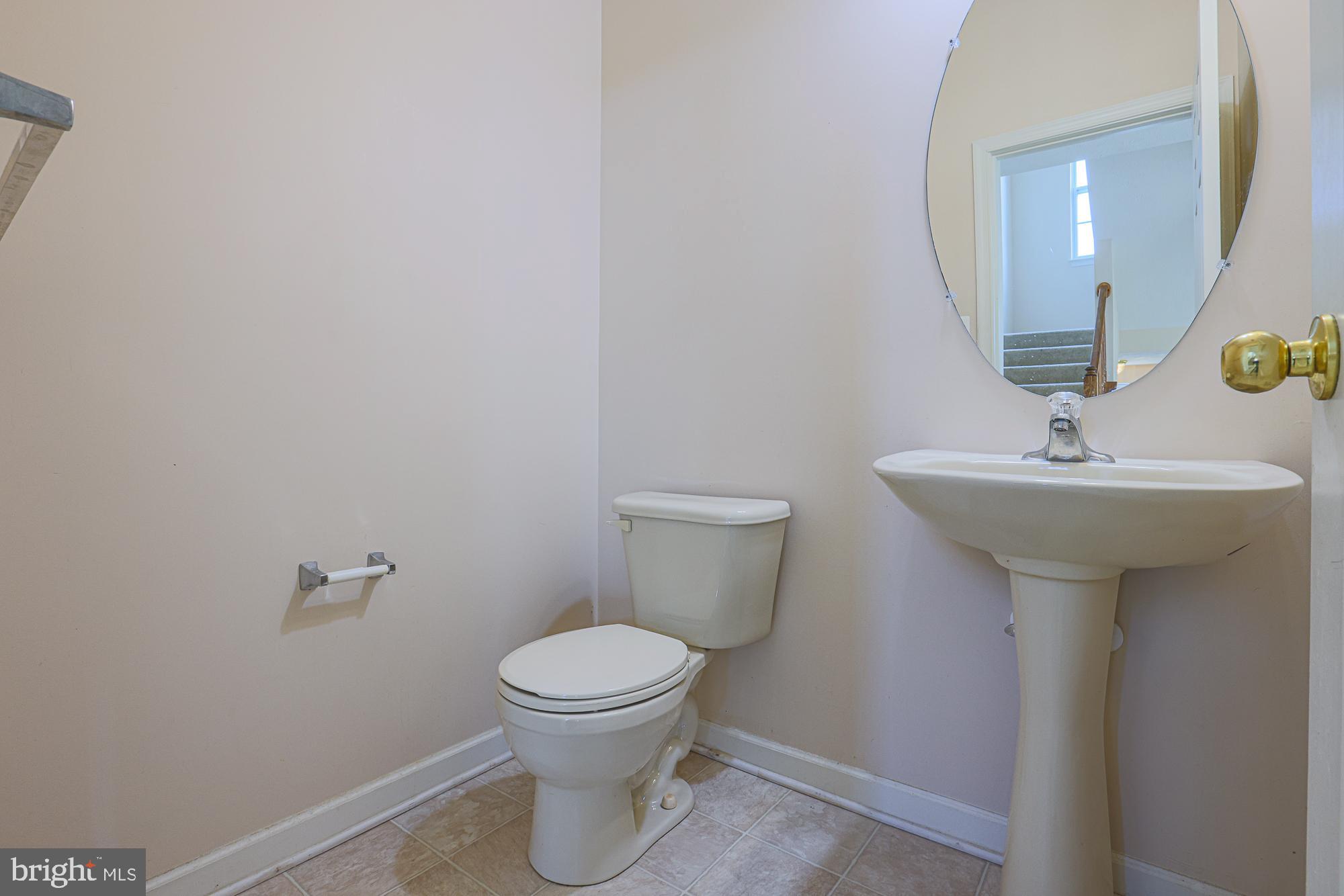 VILLAGE OF MILL RUN - Residential