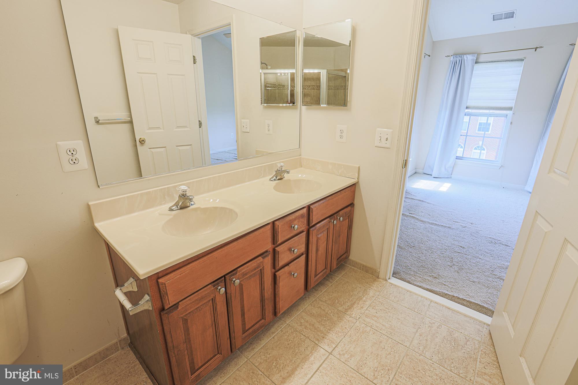 VILLAGE OF MILL RUN - Residential