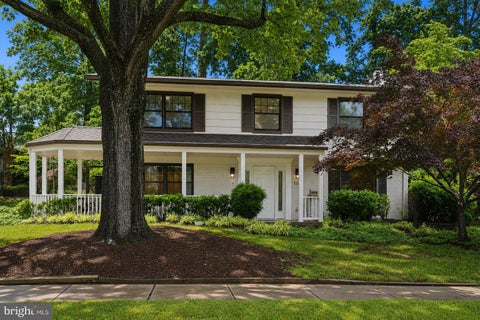 Photo of 705 Wilson Avenue, ROCKVILLE, MD 20850 (MLS # MDMC2238626)