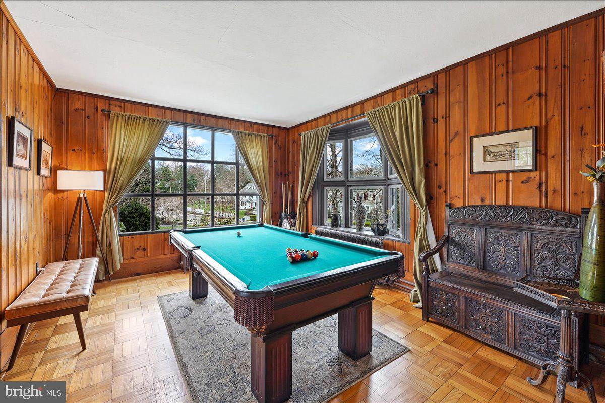 SOUTH WAYNE - Residential