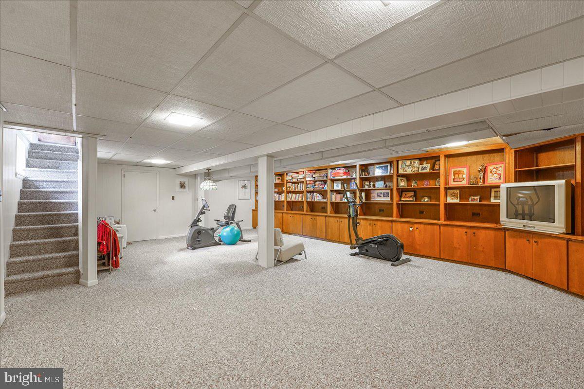 SOUTH WAYNE - Residential