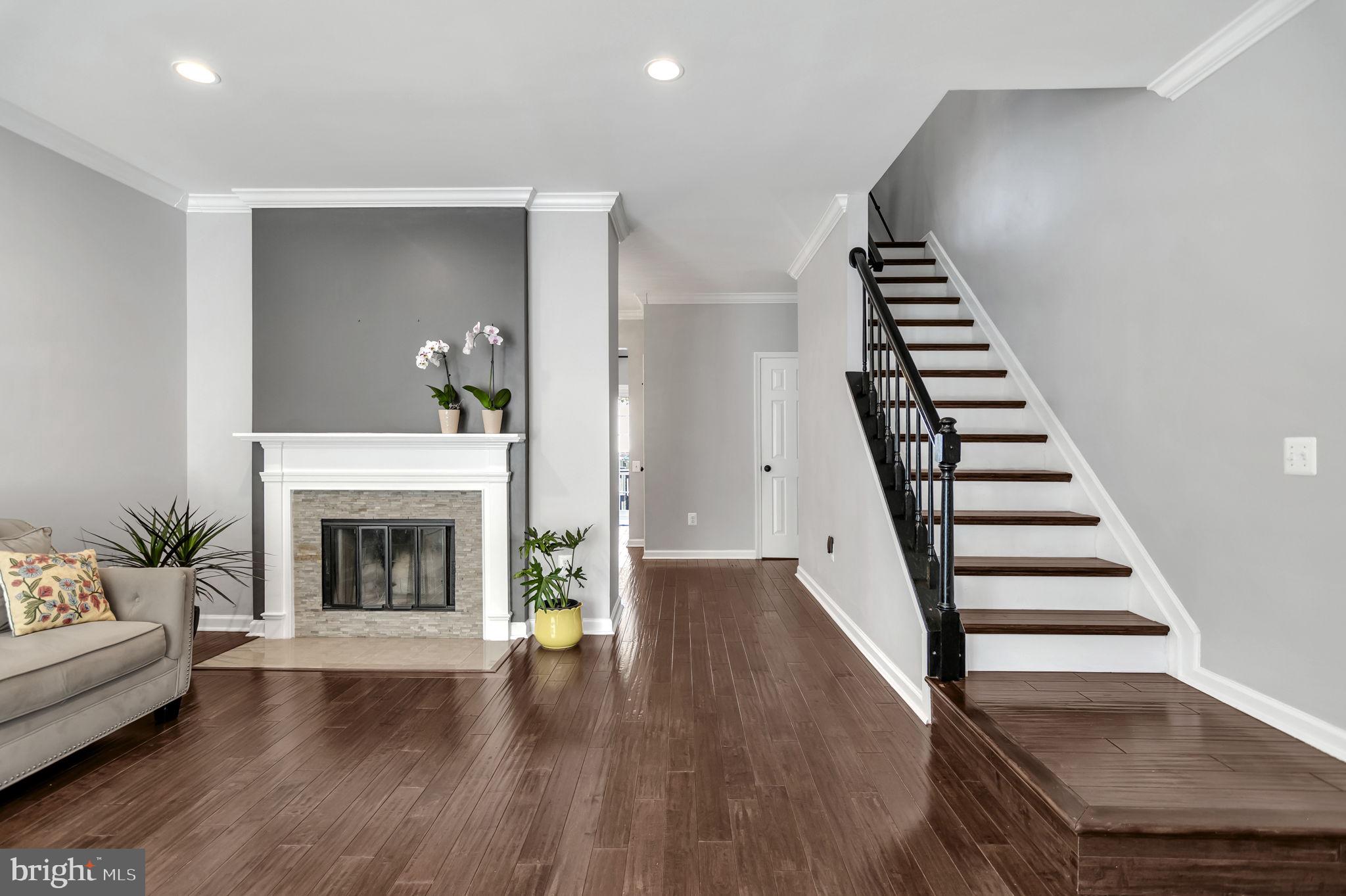 WOODSTONE - Residential