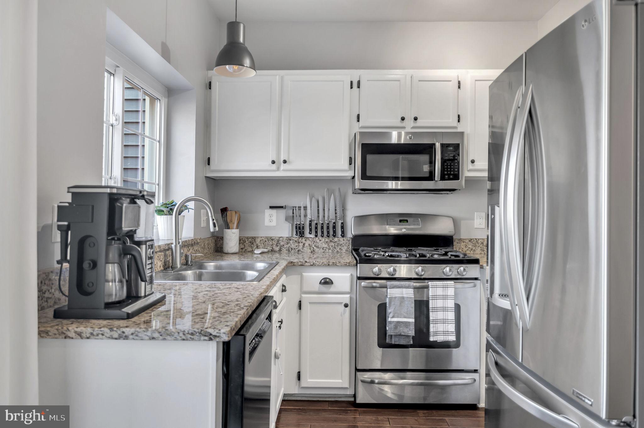 WOODSTONE - Residential