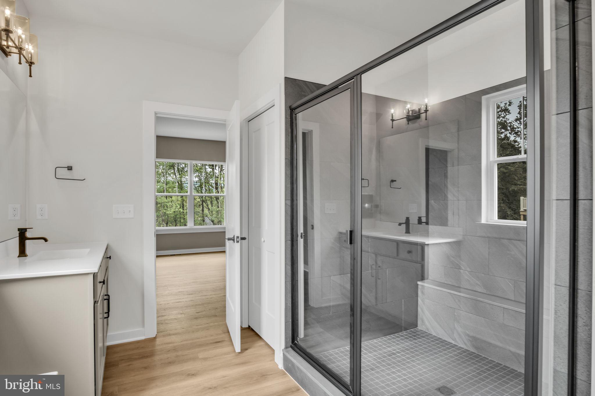 ROCKVILLE ESTATES - Residential