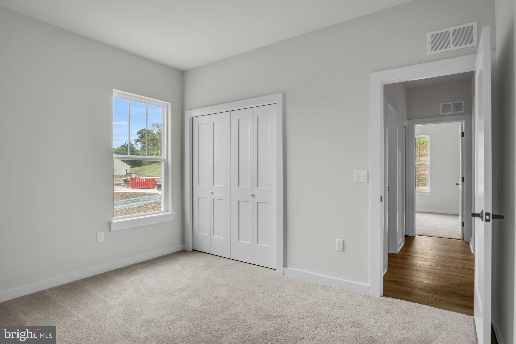 ROCKVILLE ESTATES - Residential