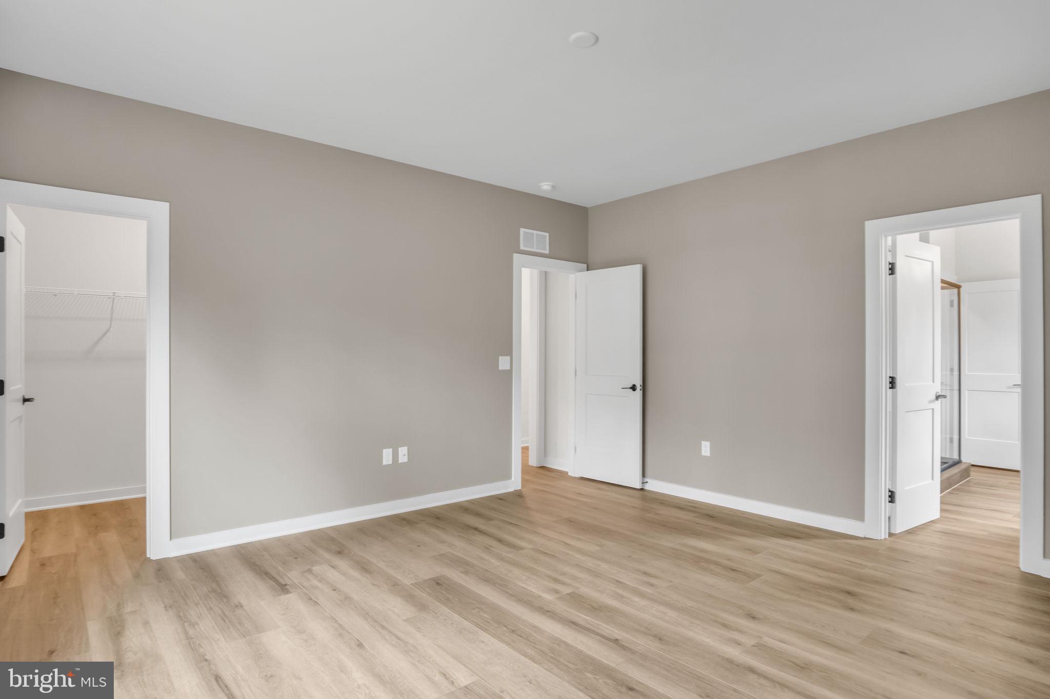 ROCKVILLE ESTATES - Residential