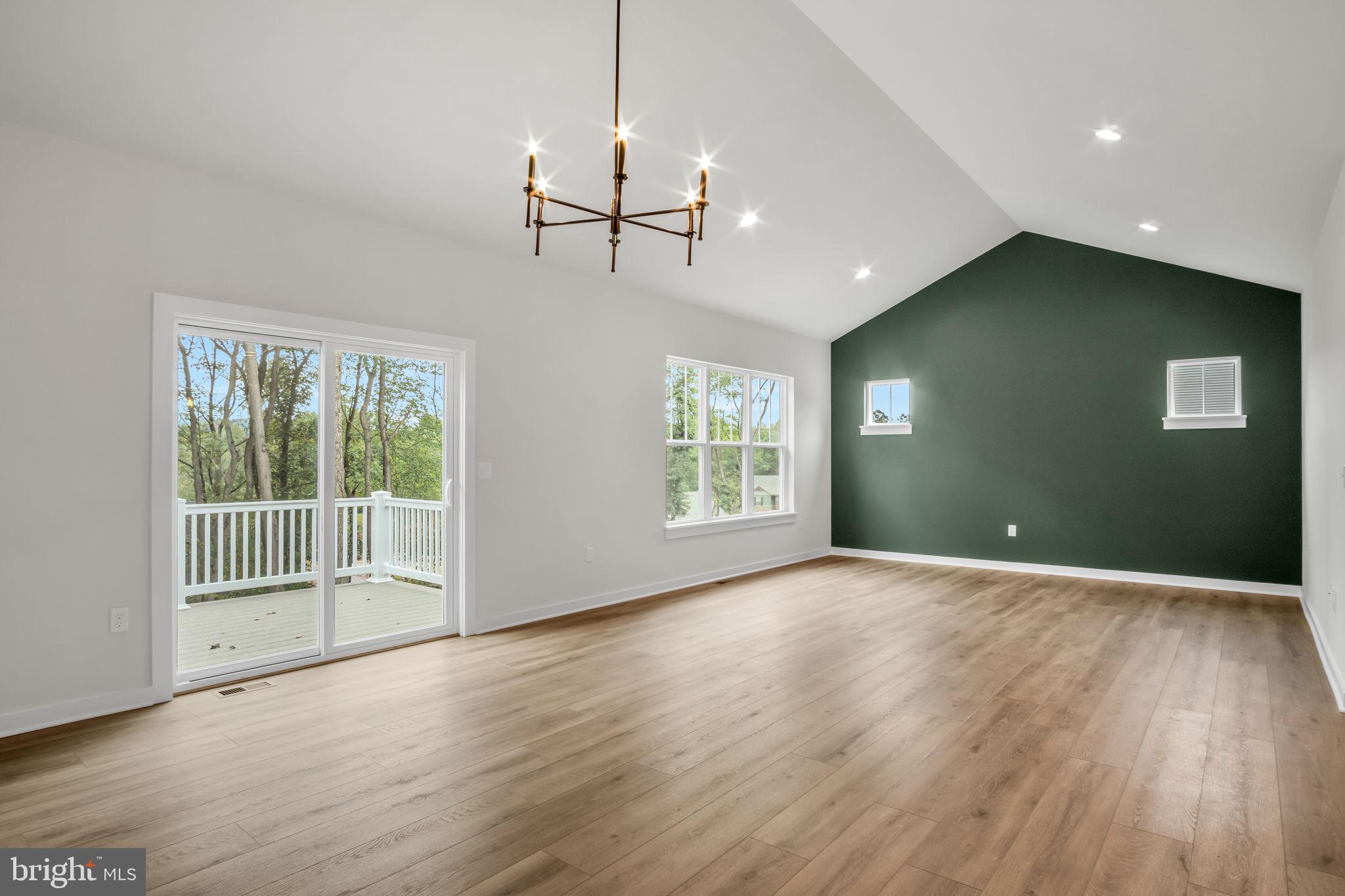 ROCKVILLE ESTATES - Residential