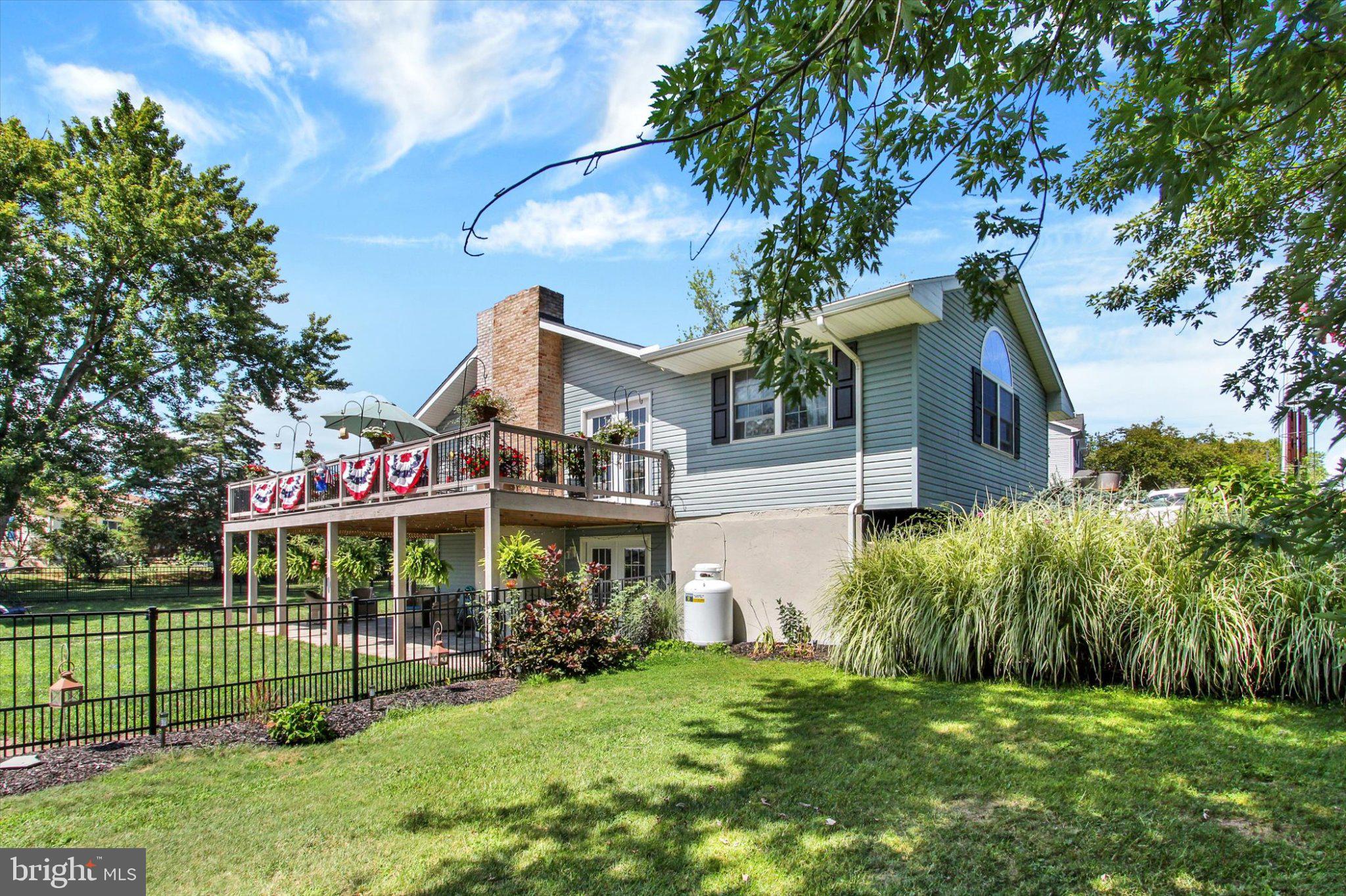 667 GRANT DRIVE