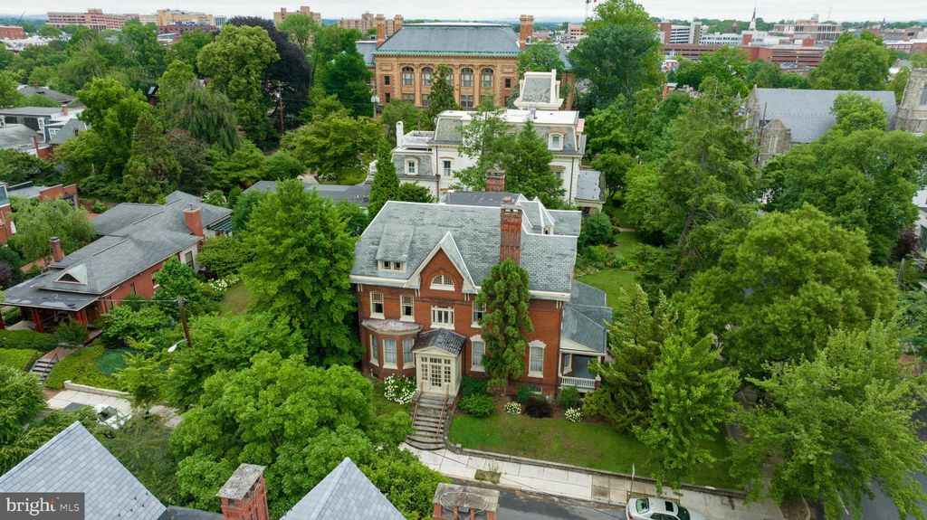 Photo of 423 W CHESTNUT ST, LANCASTER, PA 17603 (MLS # PALA2036884)