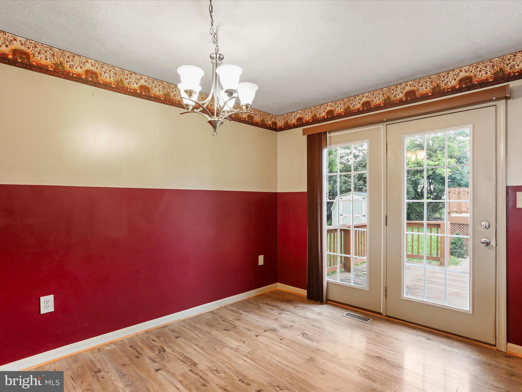 PIKESIDE MEADOWS - Residential