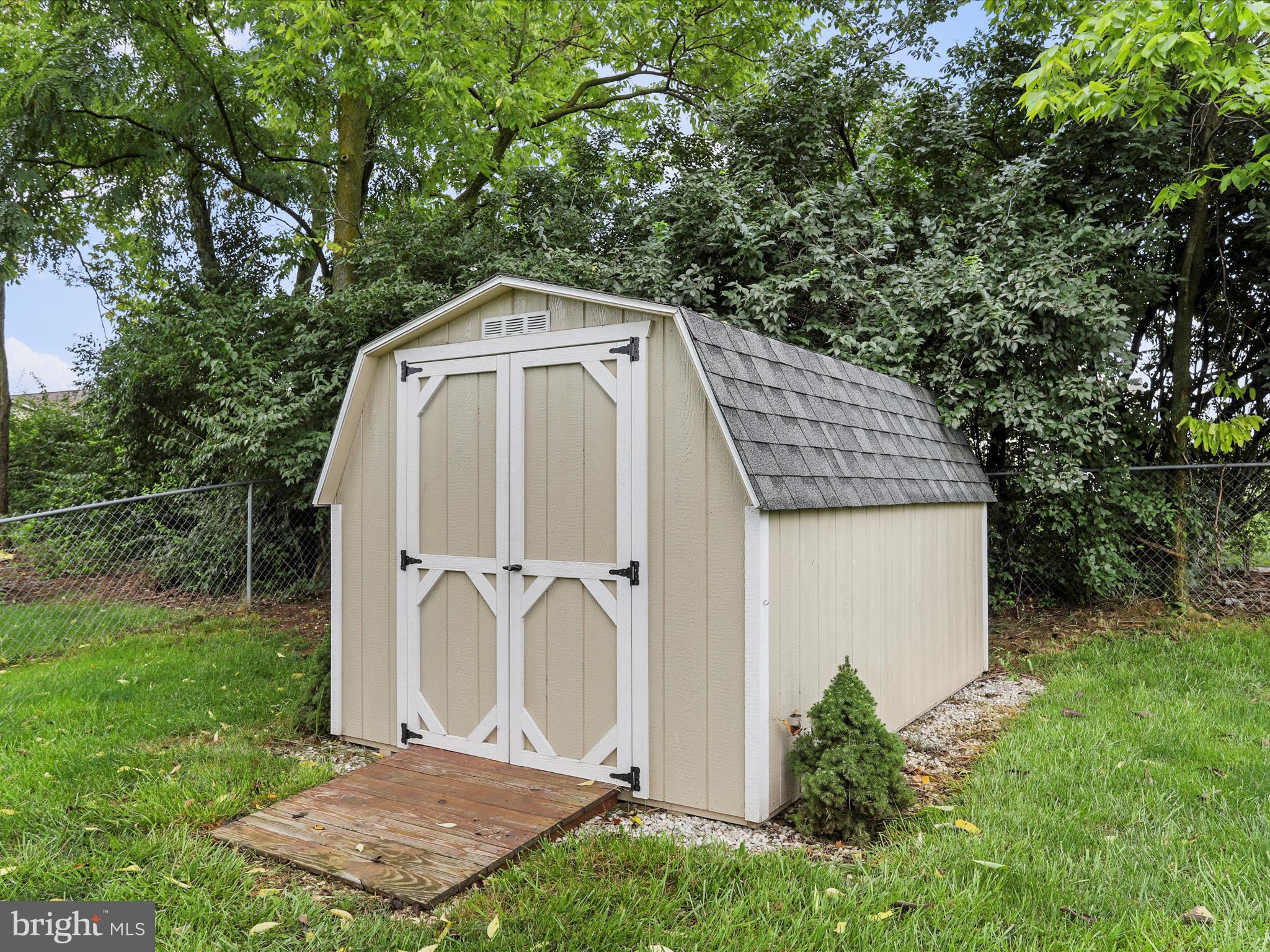 PIKESIDE MEADOWS - Residential