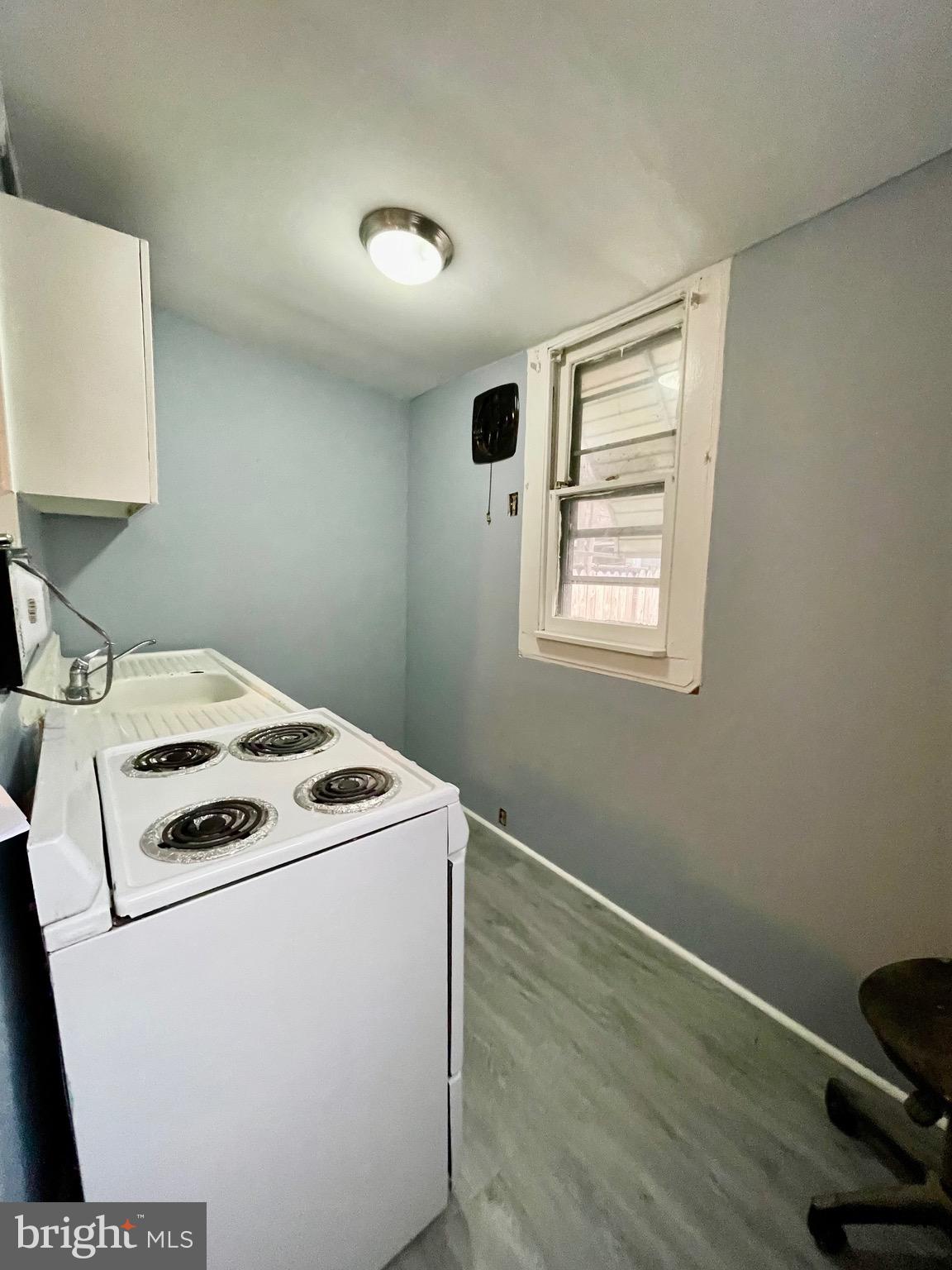 KENSINGTON - Residential Lease