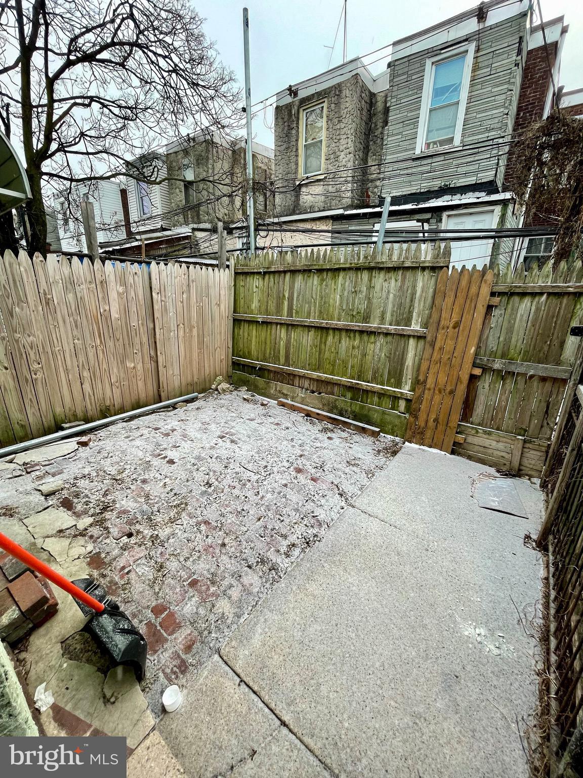 KENSINGTON - Residential Lease