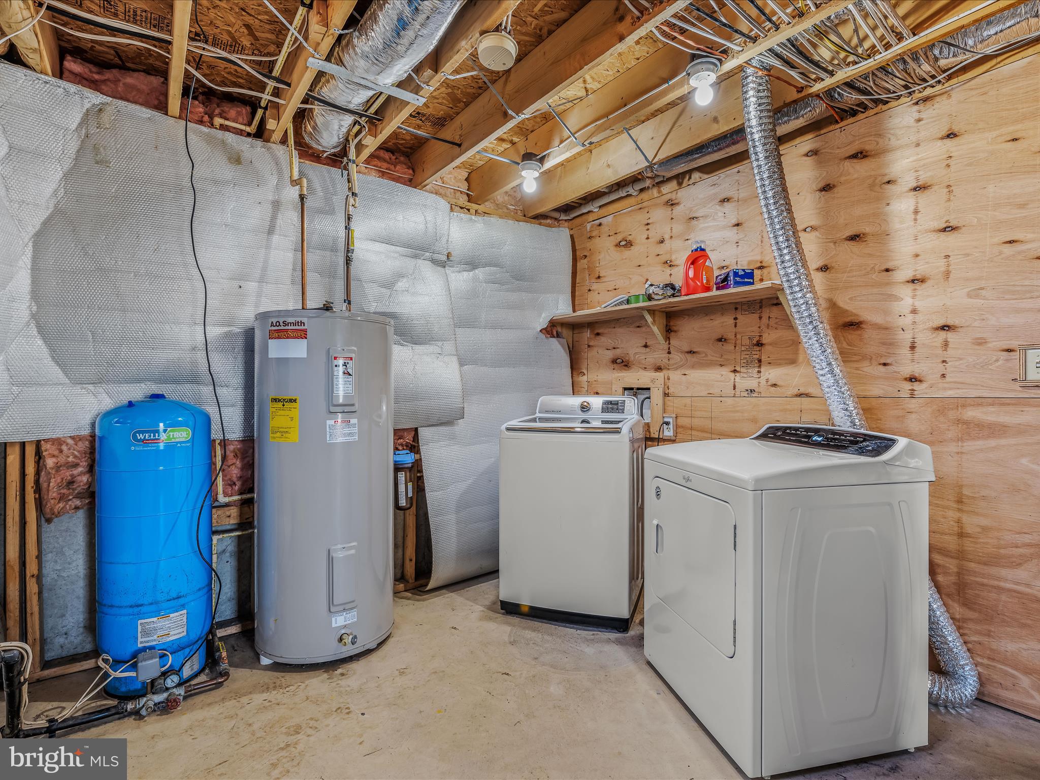 ROUND TOP ESTATES - Residential