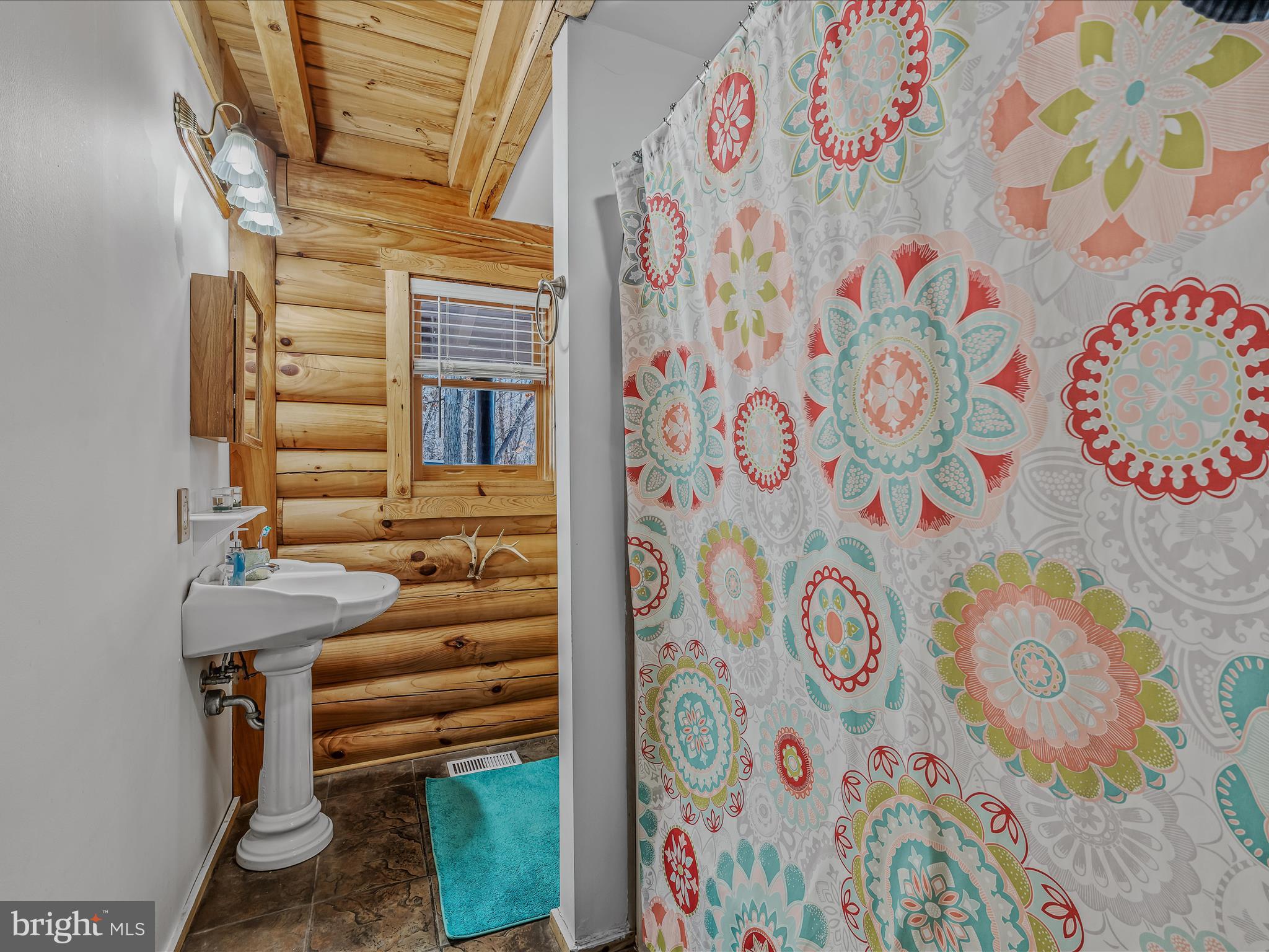 ROUND TOP ESTATES - Residential