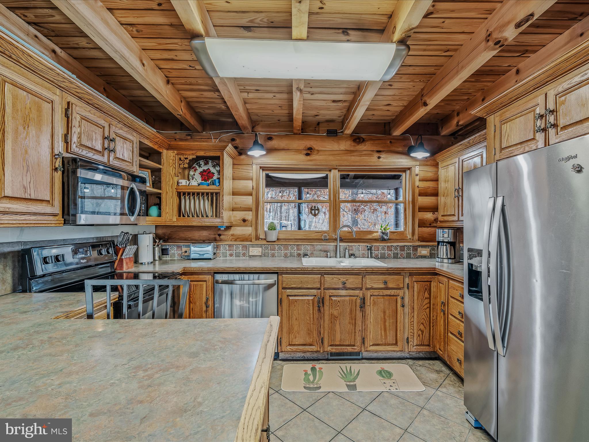 ROUND TOP ESTATES - Residential